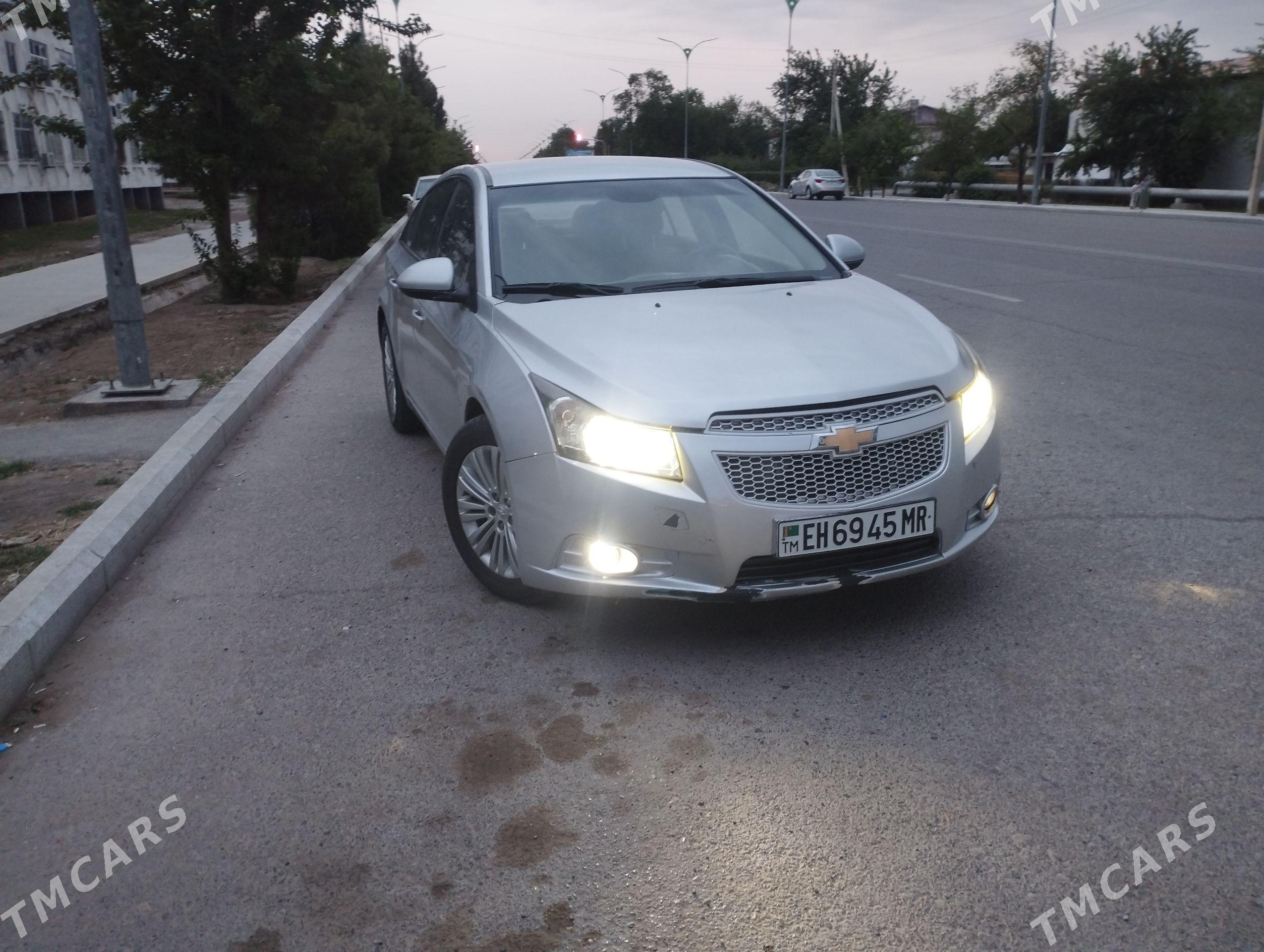Chevrolet Cruze 2011 - 120 000 TMT - Чарджоу - img 1