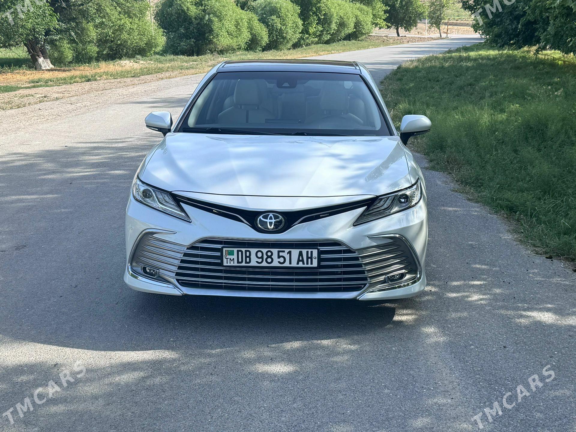 Toyota Camry 2023 - 550 000 TMT - Гёкдепе - img 1