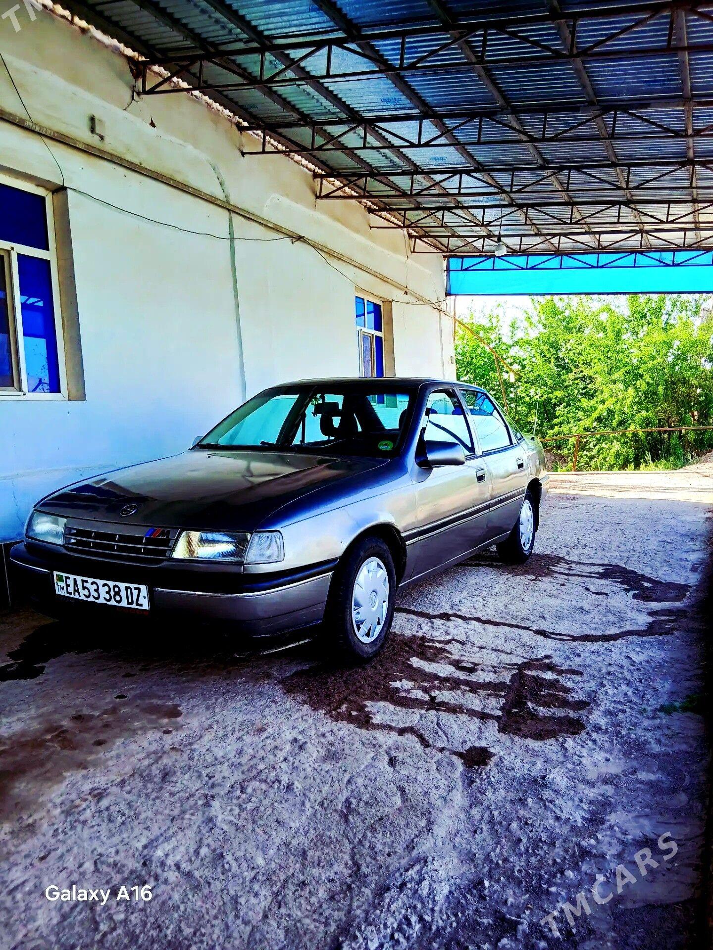 Opel Vectra 1992 - 36 000 TMT - Губадаг - img 1