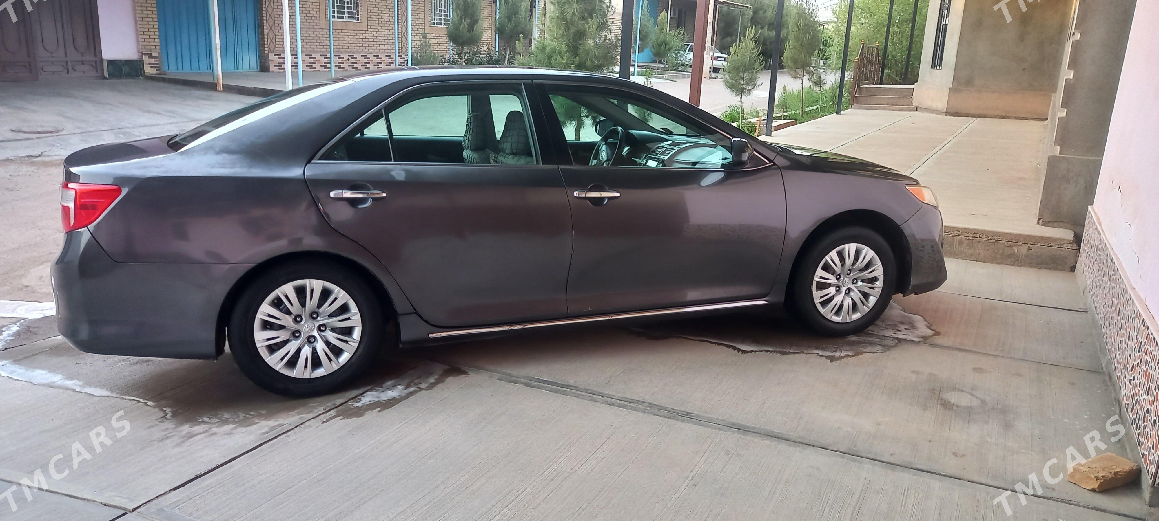 Toyota Camry 2012 - 230 000 TMT - Дашогуз - img 1