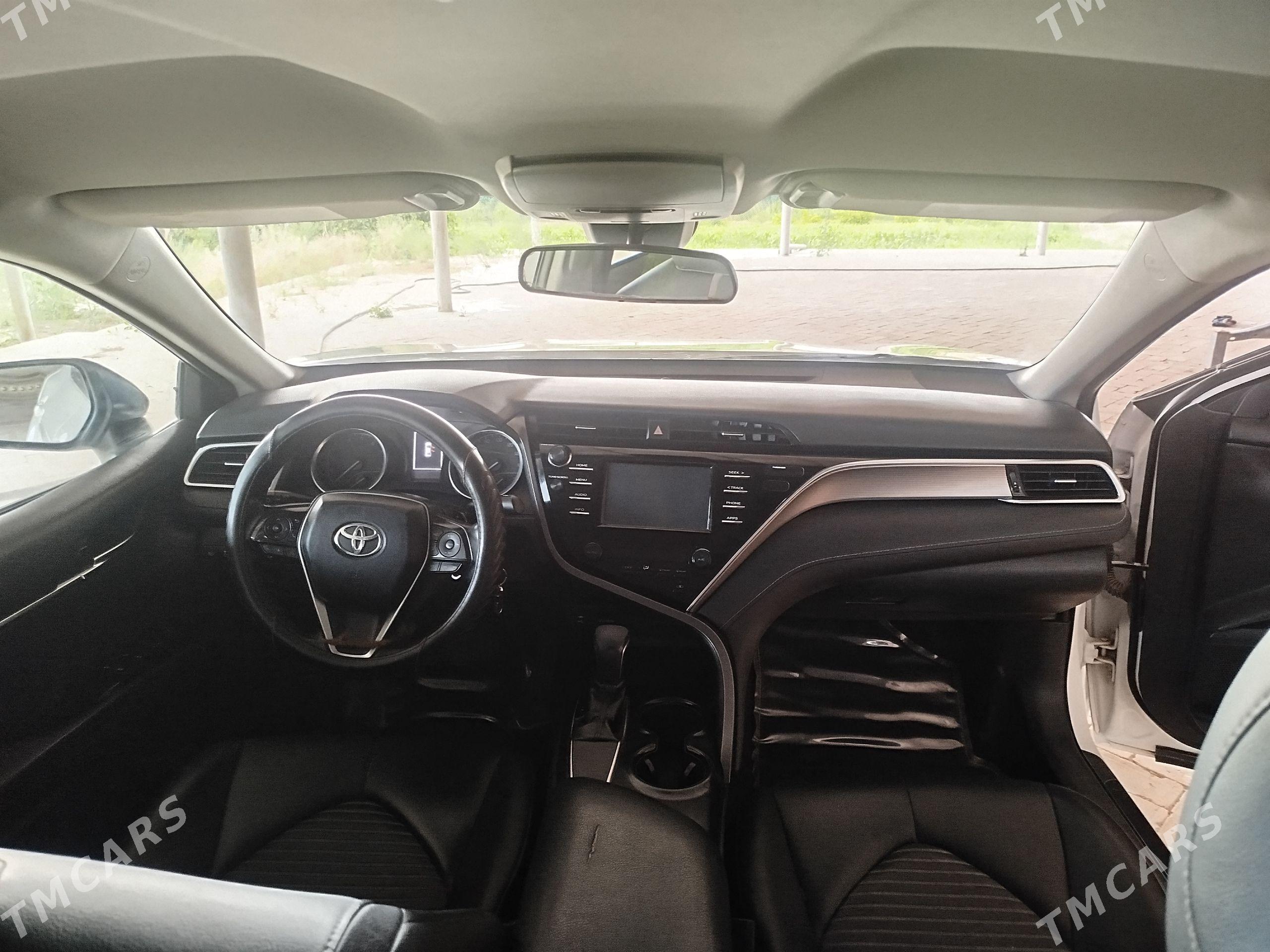 Toyota Camry 2018 - 320 000 TMT - Baýramaly - img 1