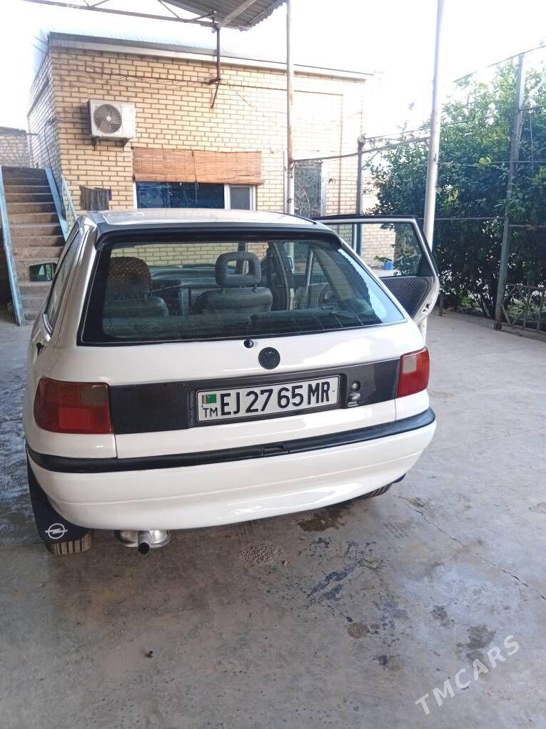 Opel Astra 1992 - 40 000 TMT - Sakarçäge - img 1