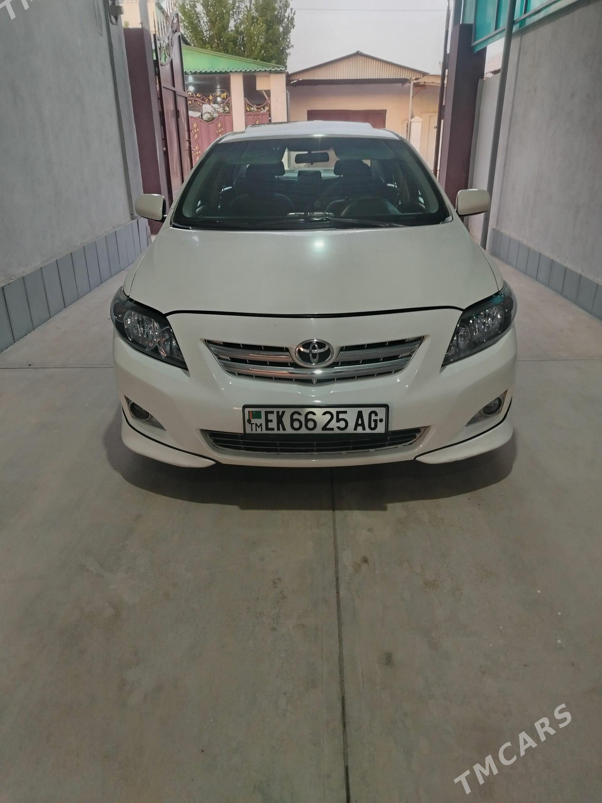 Toyota Corolla 2010 - 170 000 TMT - Ашхабад - img 1