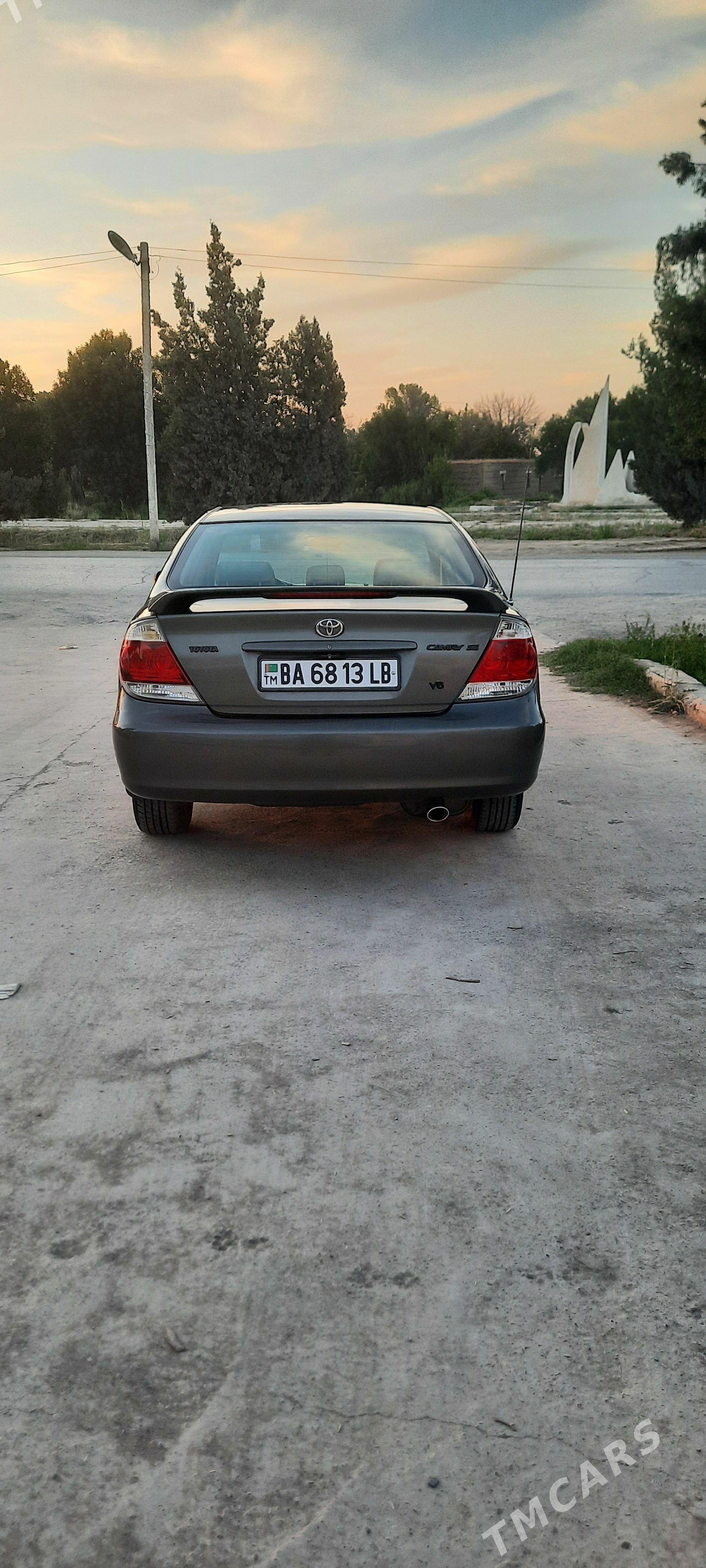 Toyota Camry 2005 - 185 000 TMT - Халач - img 1