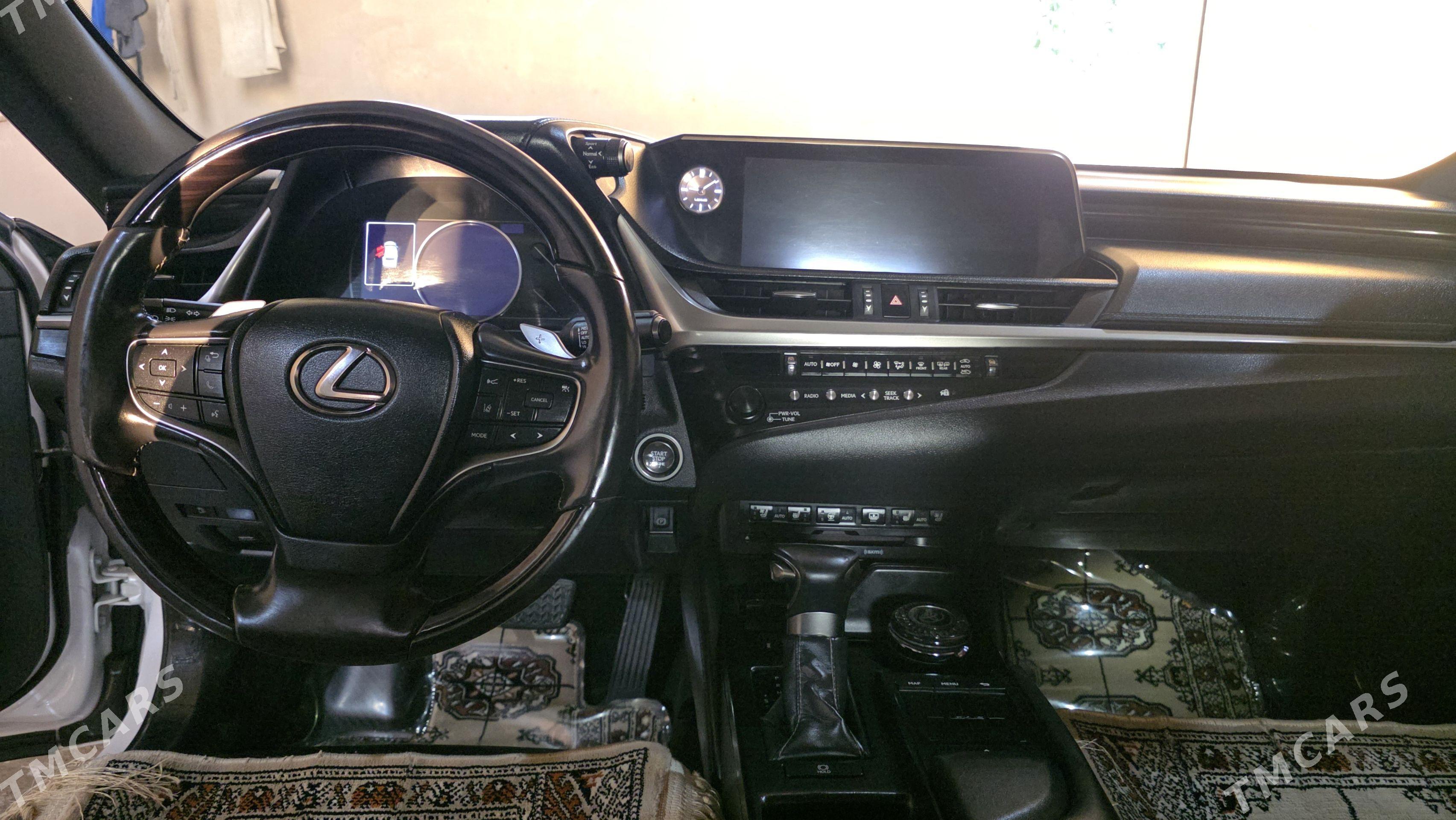 Lexus ES 350 2019 - 780 000 TMT - Мургап - img 1