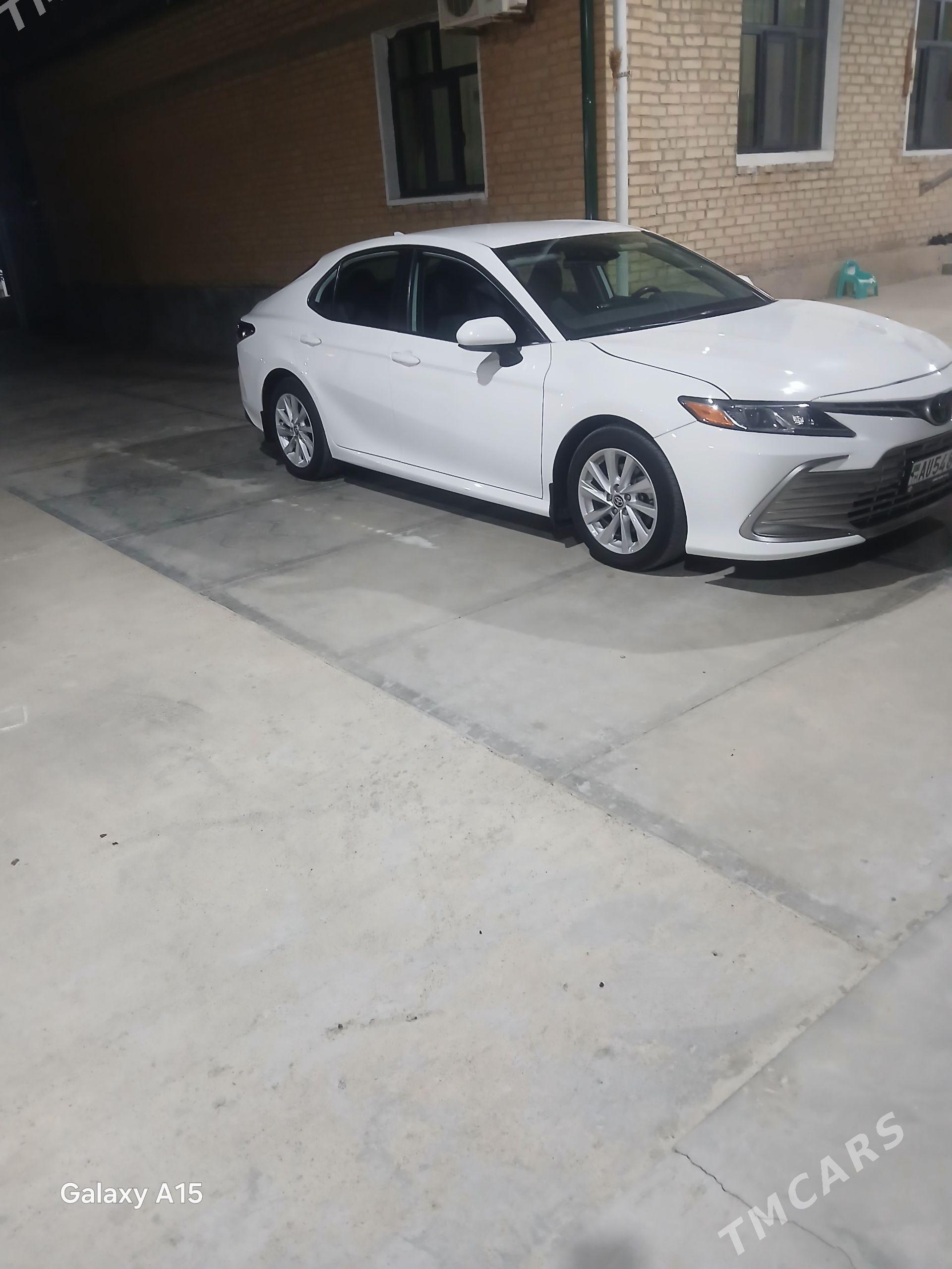 Toyota Camry 2023 - 357 000 TMT - Ашхабад - img 1