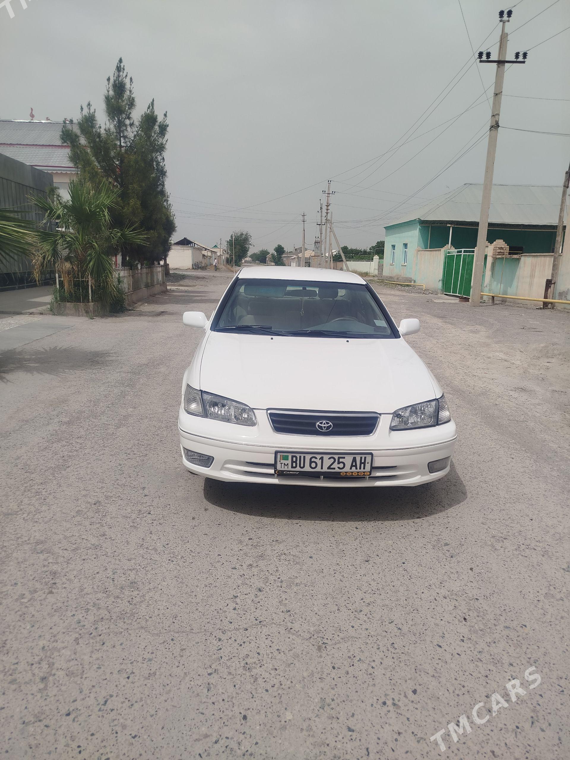 Toyota Camry 1998 - 135 000 TMT - Kaka - img 1