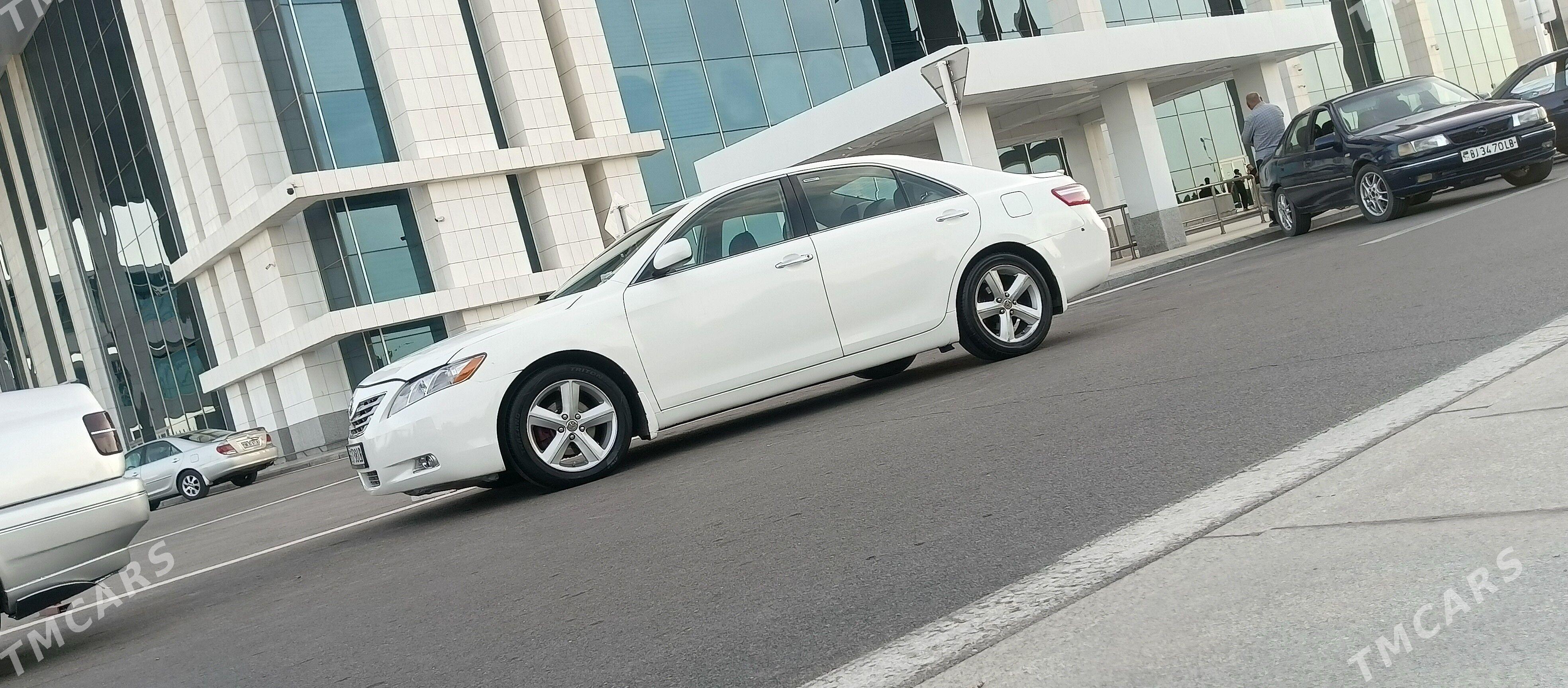 Toyota Camry 2008 - 160 000 TMT - Фарап - img 1