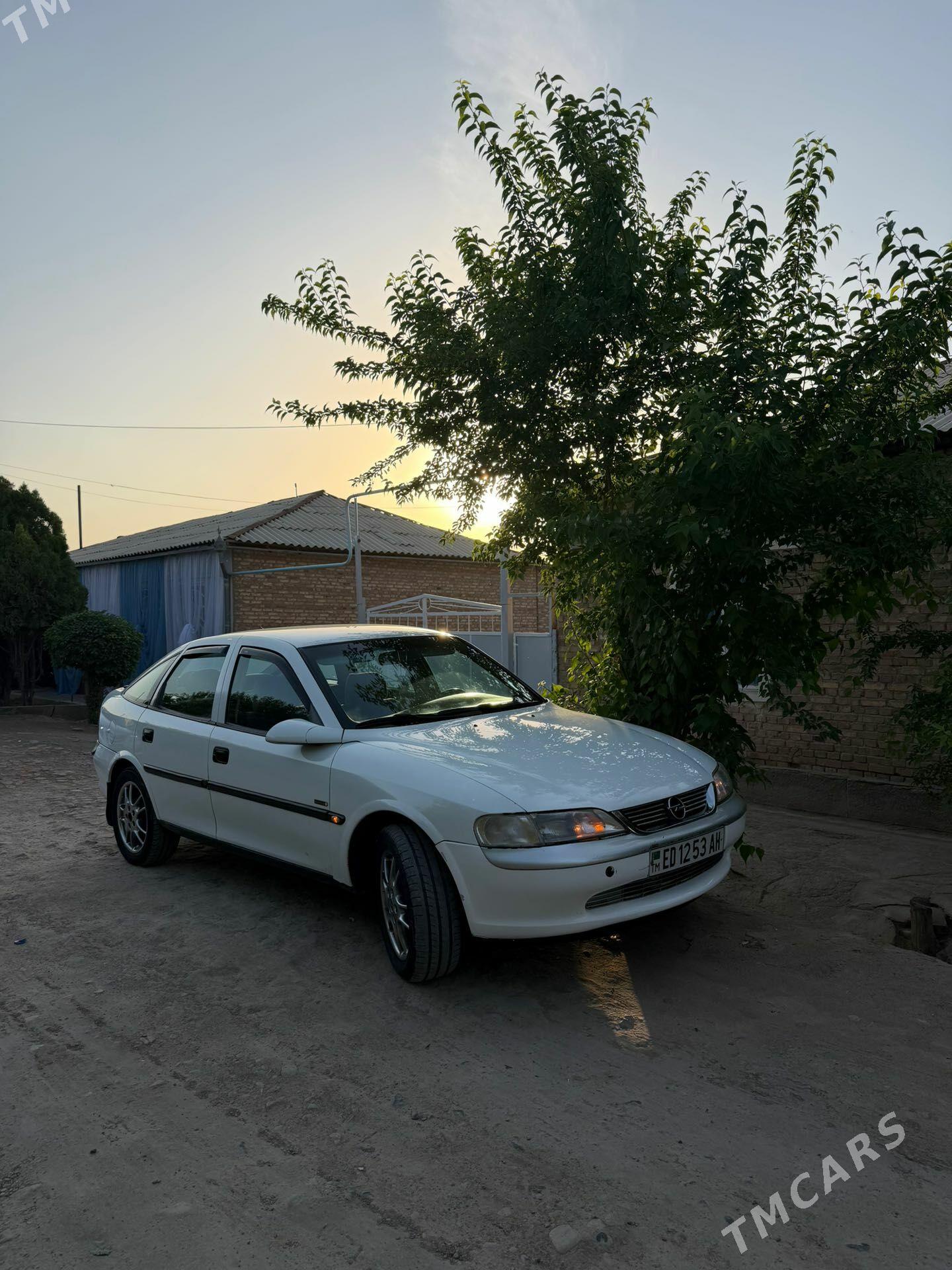 Opel Vectra 1997 - 76 000 TMT - Ашхабад - img 1