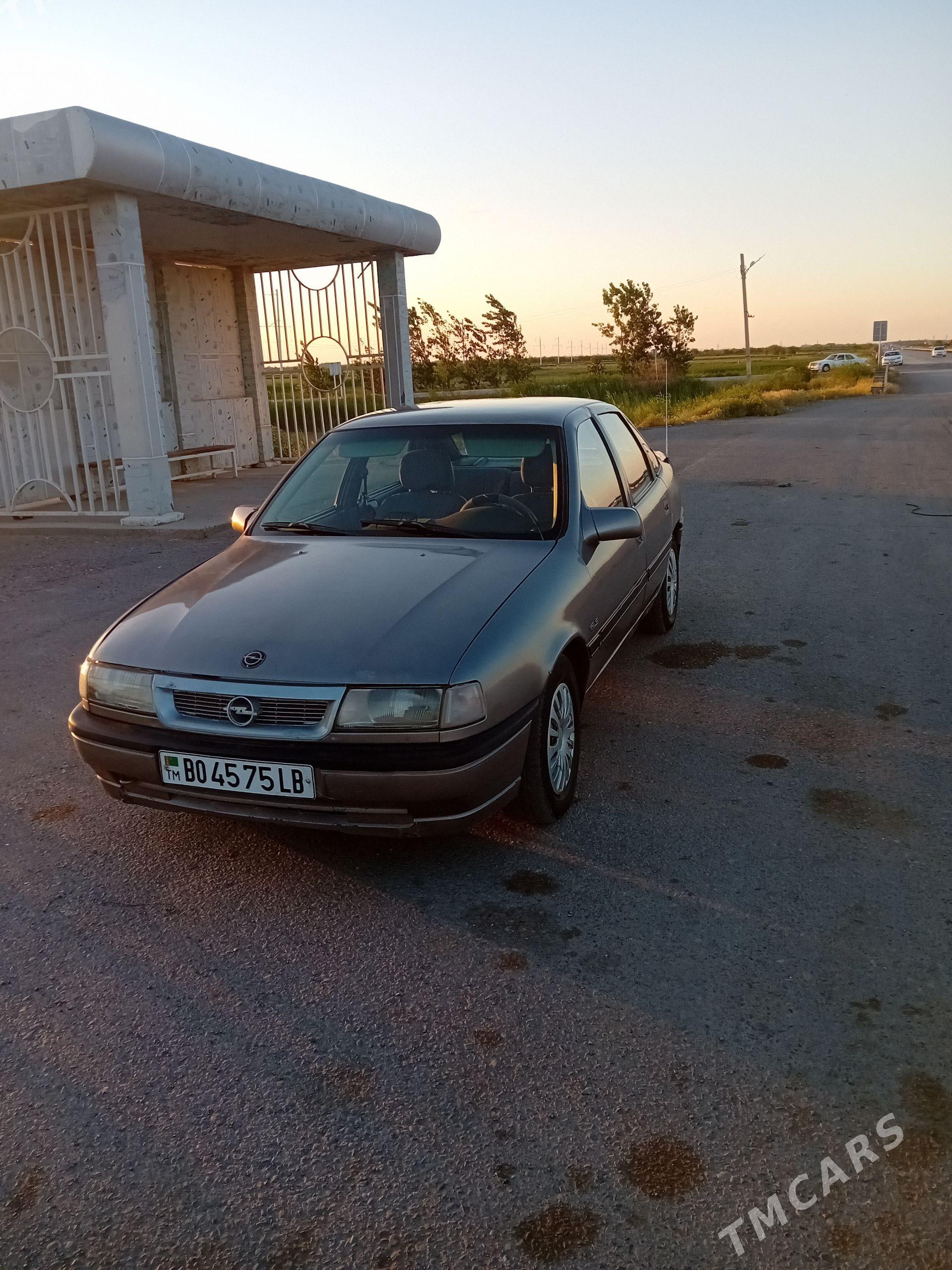 Opel Vectra 1989 - 24 000 TMT - Çärjew - img 1