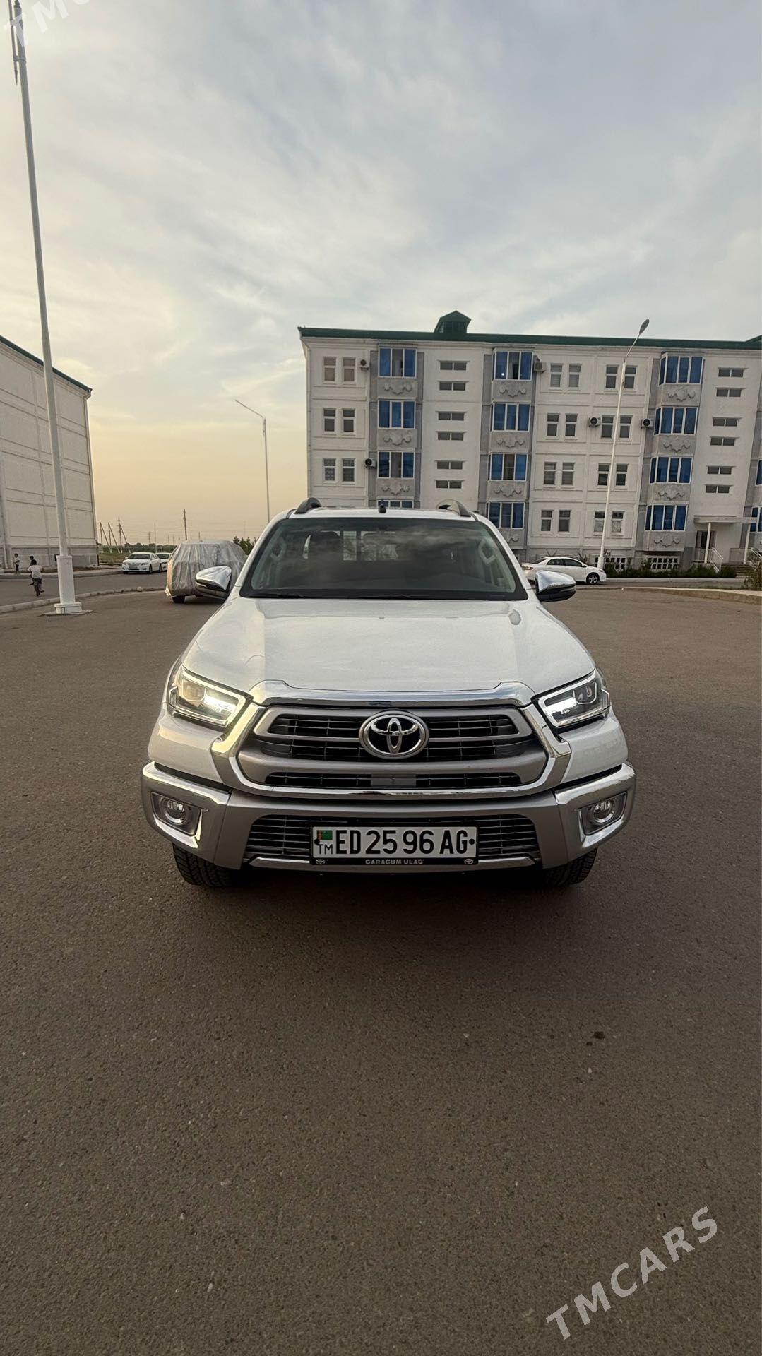 Toyota Hilux 2026 - 719 000 TMT - Ашхабад - img 1