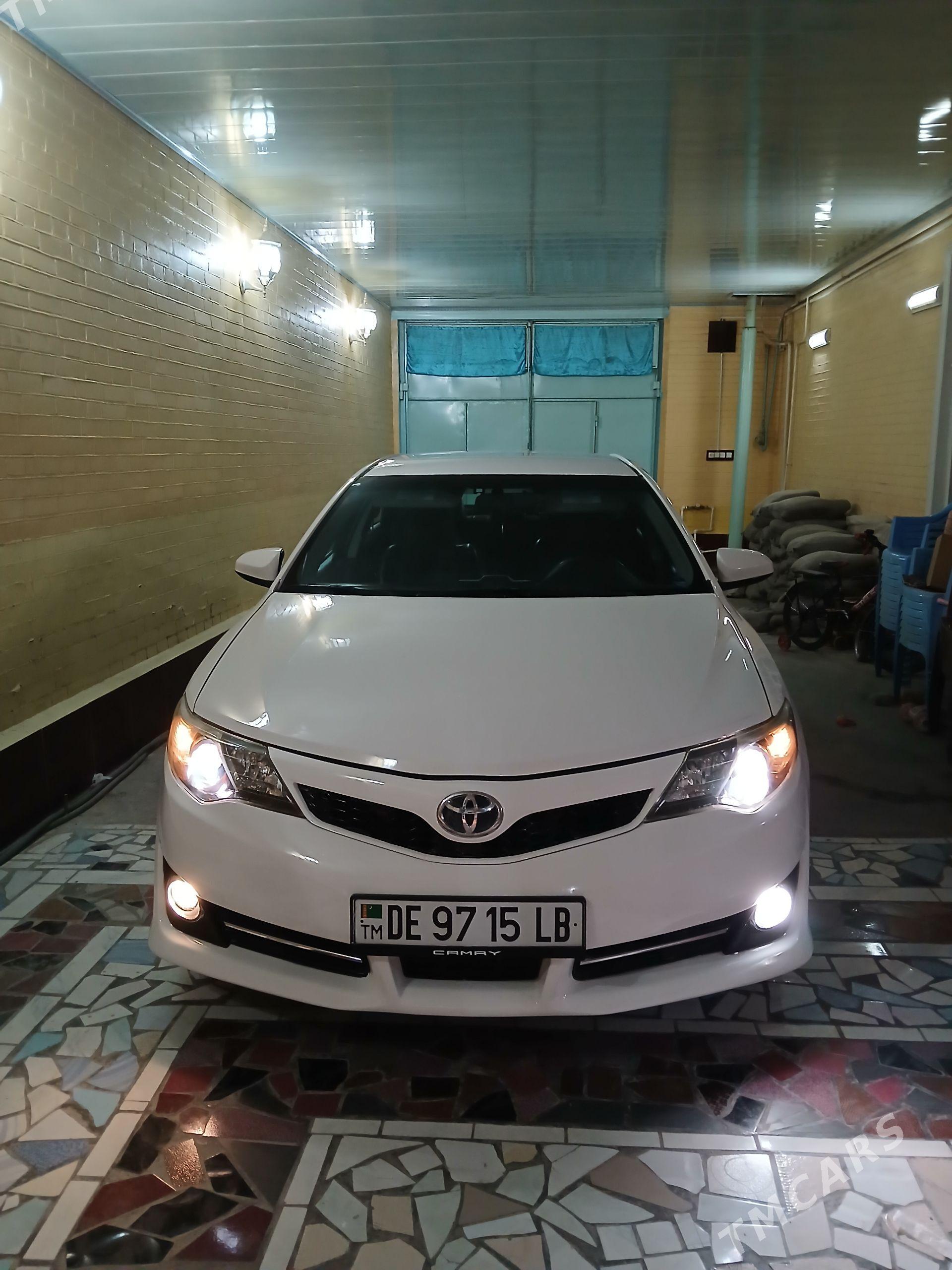 Toyota Camry 2013 - 240 000 TMT - Туркменабат - img 1