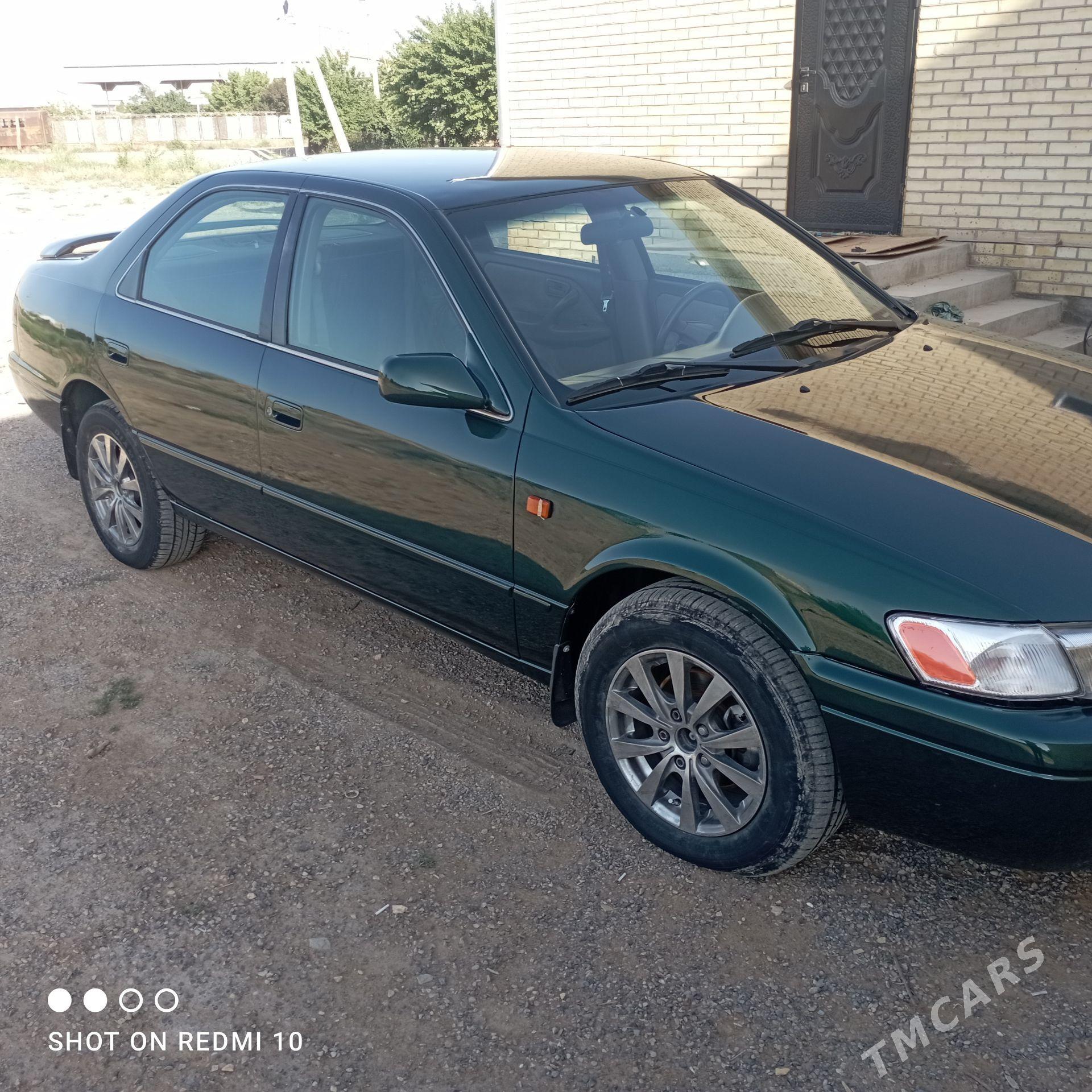 Toyota Camry 1999 - 135 000 TMT - Сакарчага - img 1