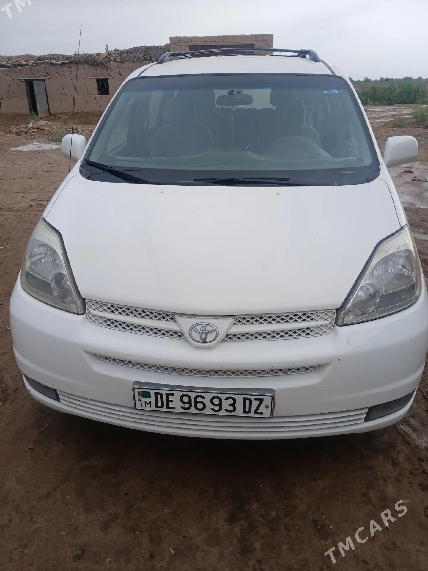 Toyota Sienna 2005 - 310 000 TMT - Гурбансолтан Едже - img 1