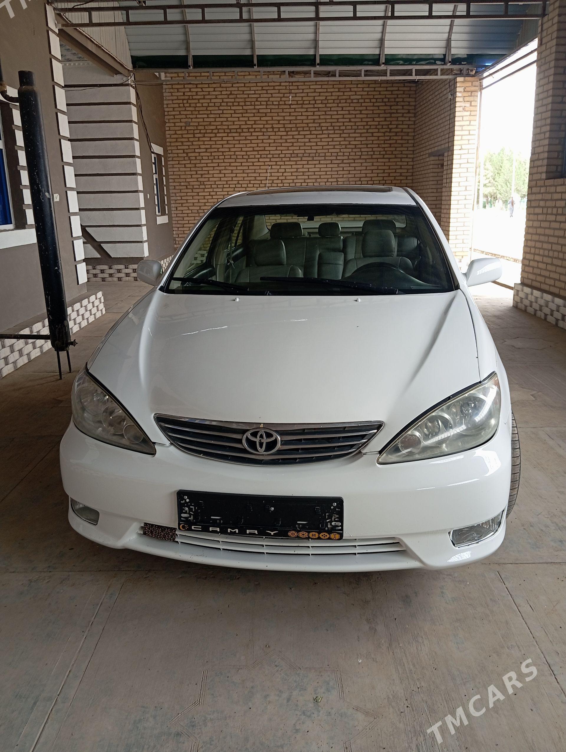 Toyota Camry 2005 - 185 000 TMT - Halaç - img 1