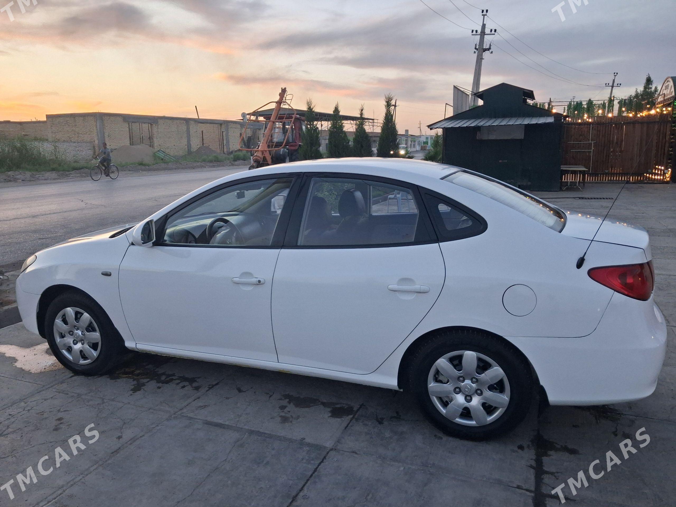 Hyundai Elantra 2010 - 87 000 TMT - Туркменабат - img 1