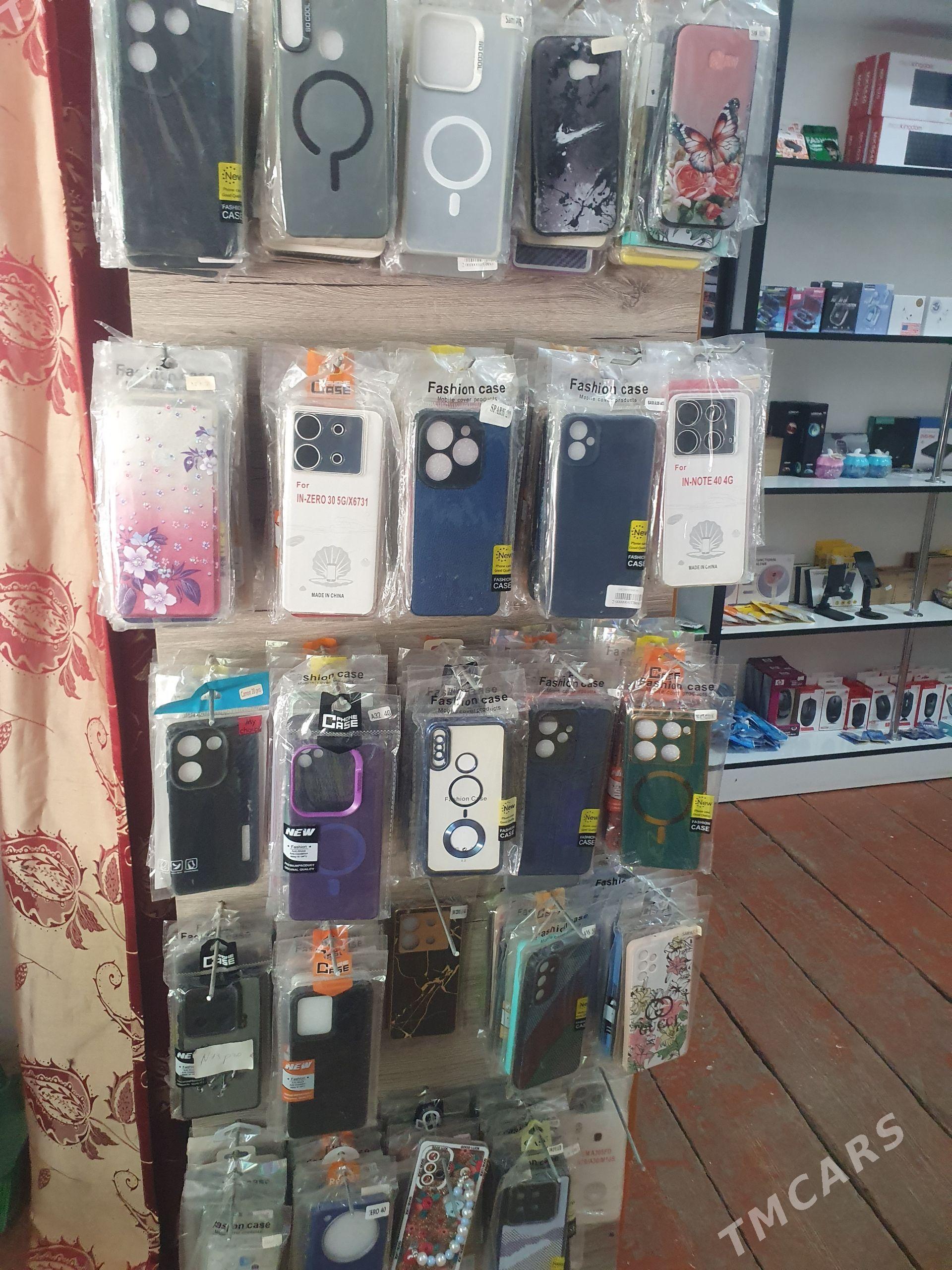 telefon daş, çehol (kaşelýok) - Ýolöten - img 1