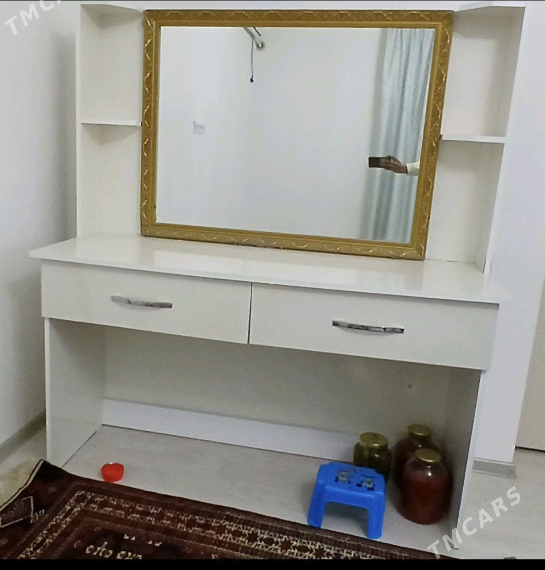 parehmaher stoly - Туркменбаши - img 1