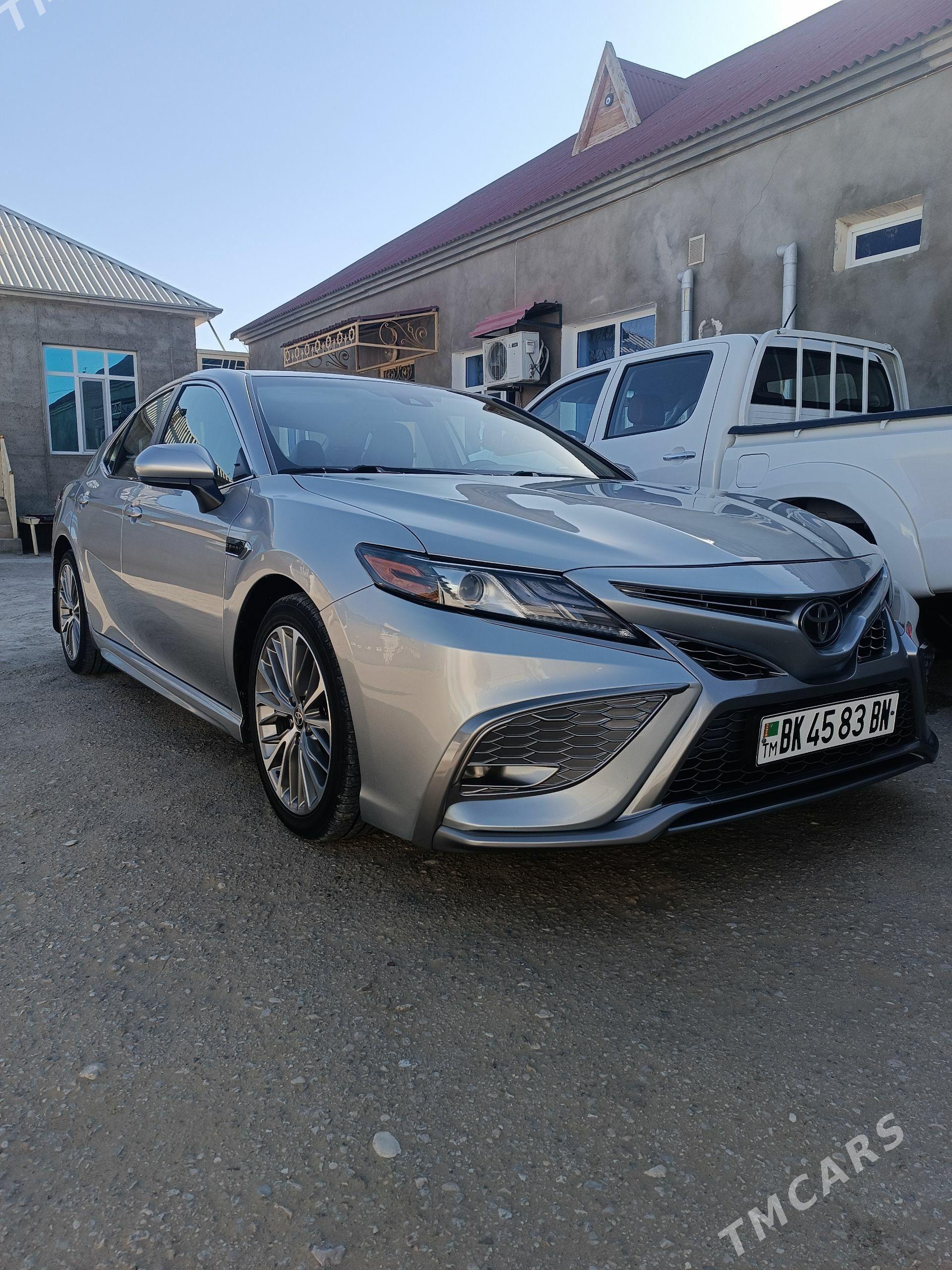 Toyota Camry 2020 - 320 000 TMT - Джебел - img 1