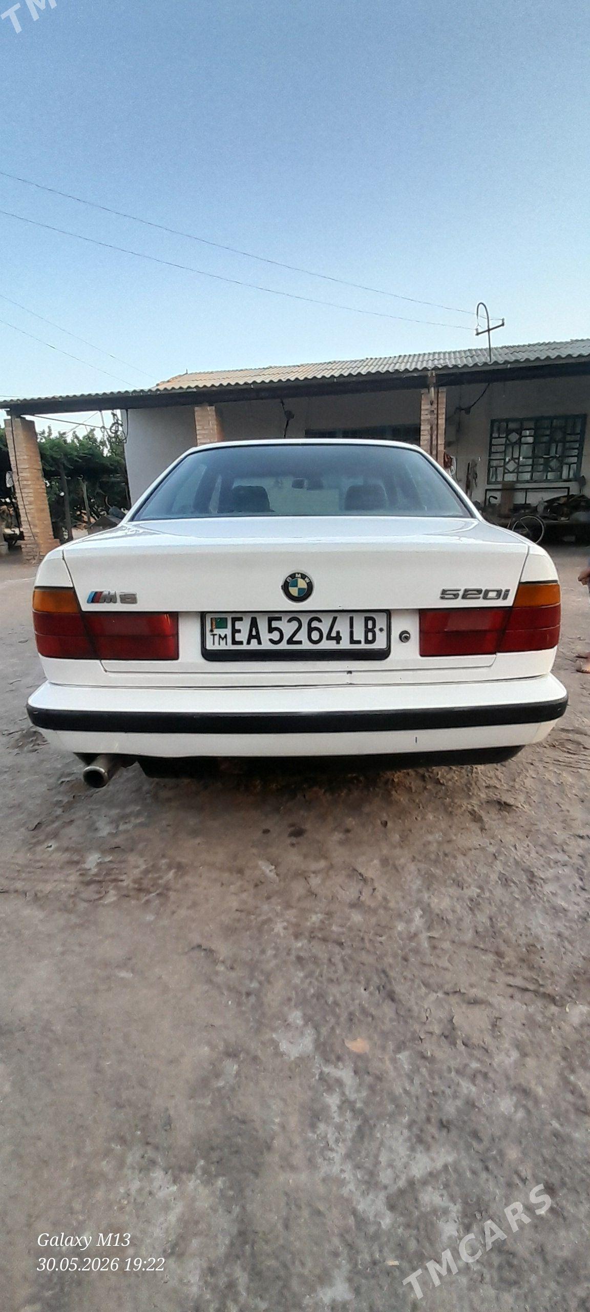 BMW 520 1991 - 35 000 TMT - Kerki - img 1