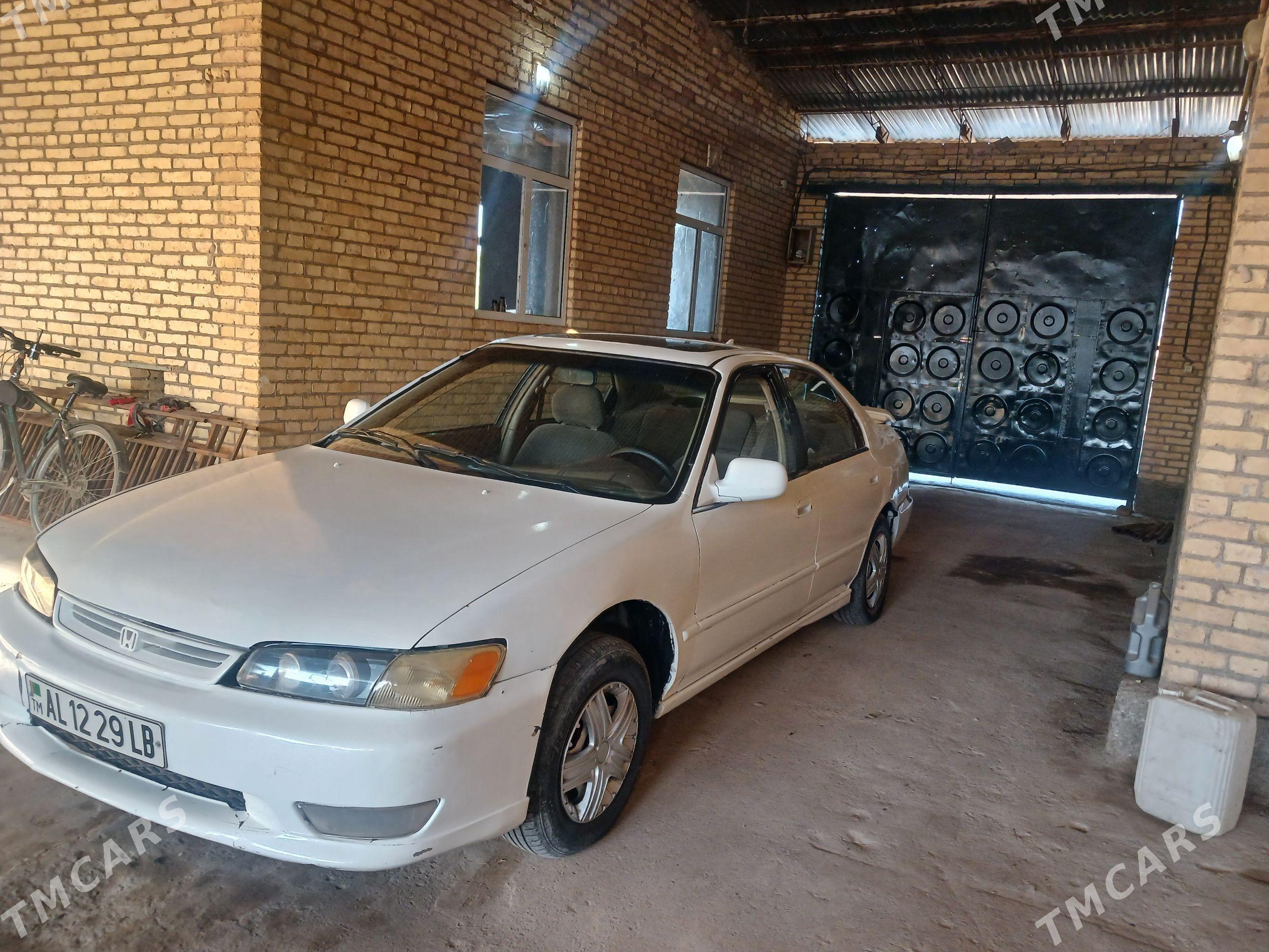 Honda Accord 1997 - 33 000 TMT - Туркменабат - img 1