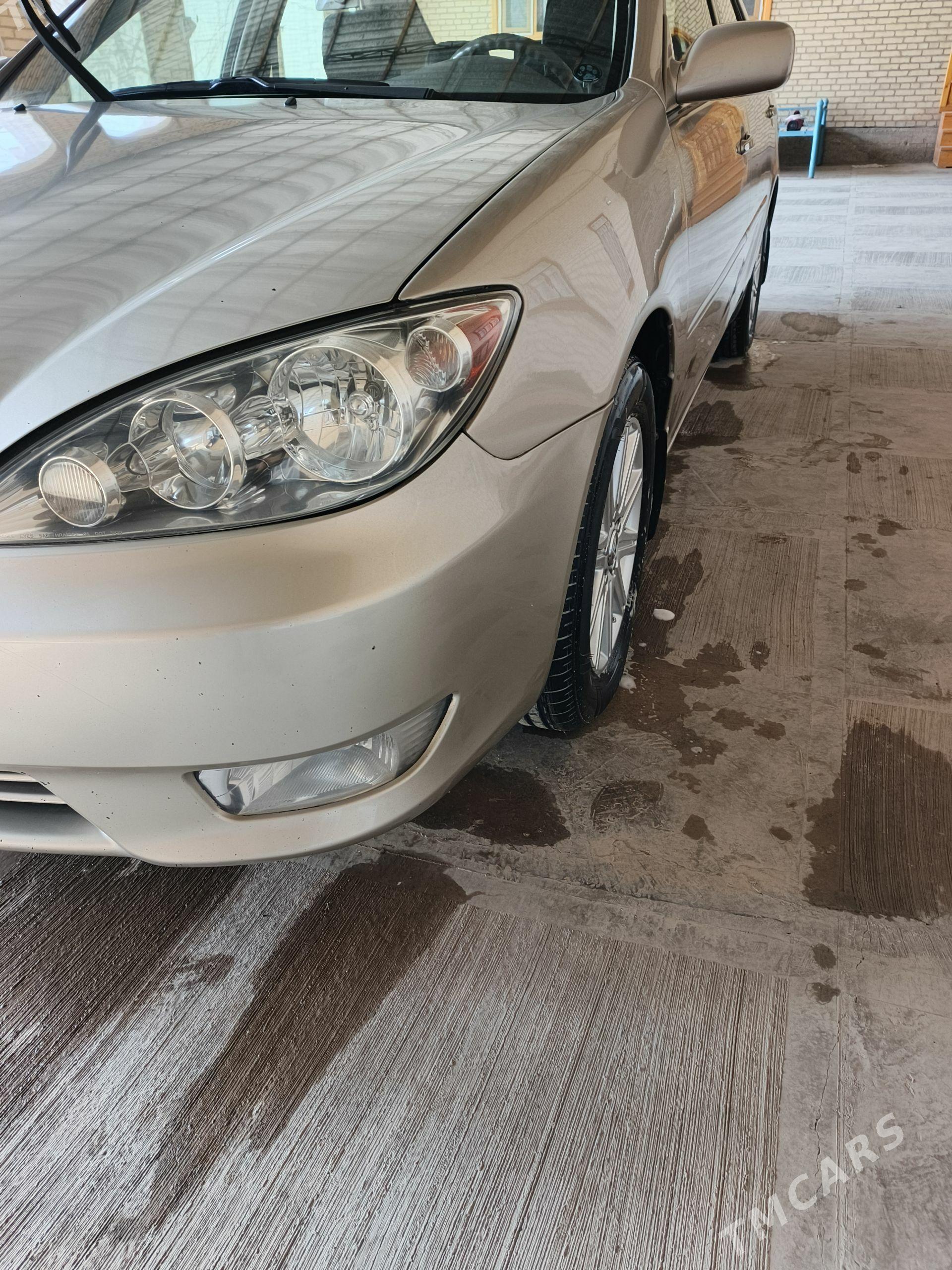 Toyota Camry 2005 - 200 000 TMT - Çärjew - img 1