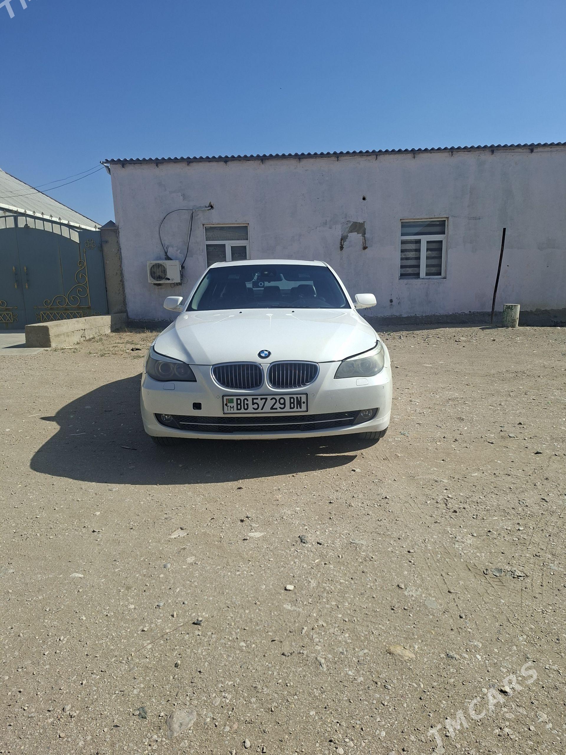BMW E60 2003 - 150 000 TMT - Хазар - img 1