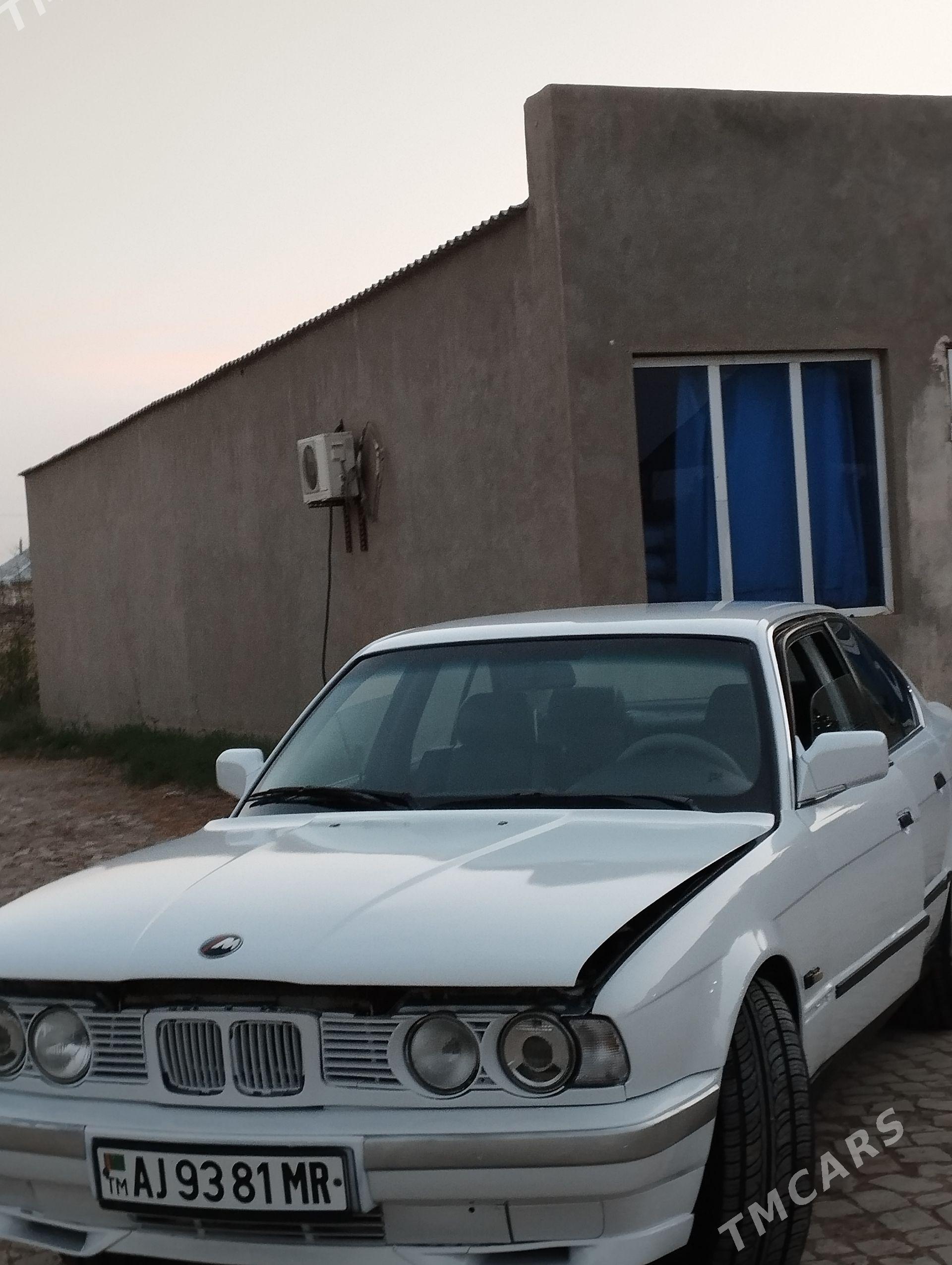 BMW 525 1989 - 70 000 TMT - Türkmengala - img 1