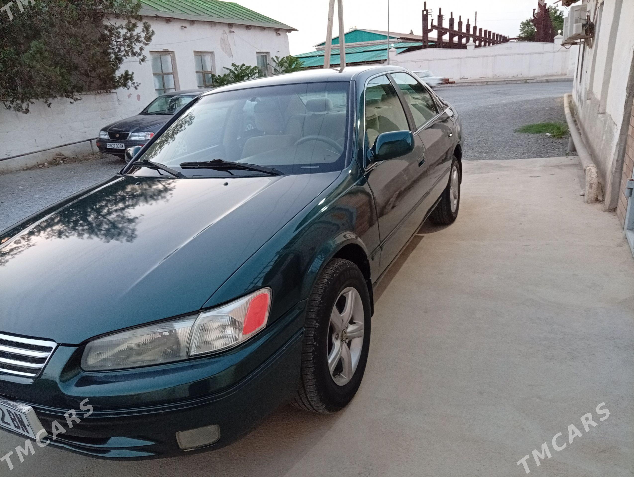 Toyota Camry 1998 - 135 000 TMT - Гызыларбат - img 1
