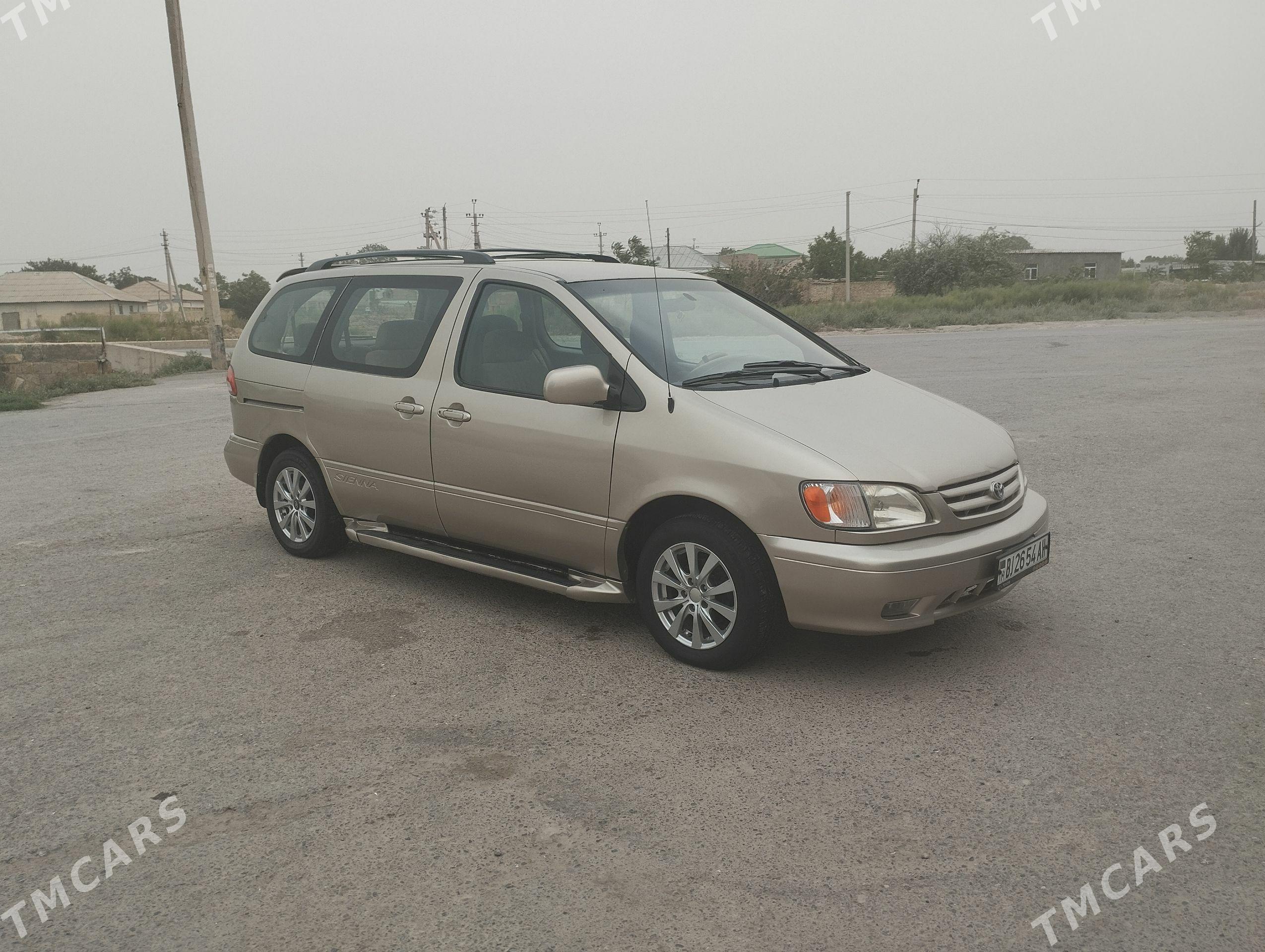 Toyota Sienna 2003 - 200 000 TMT - Кака - img 1