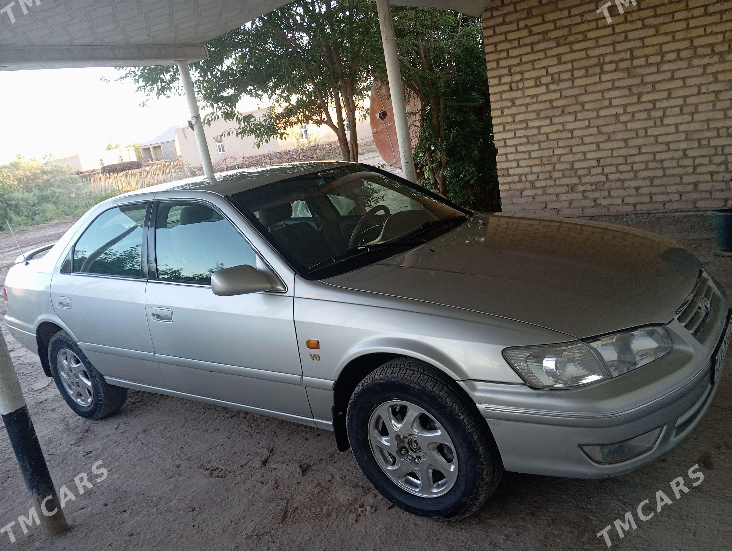 Toyota Camry 2001 - 180 000 TMT - Köneürgenç - img 1