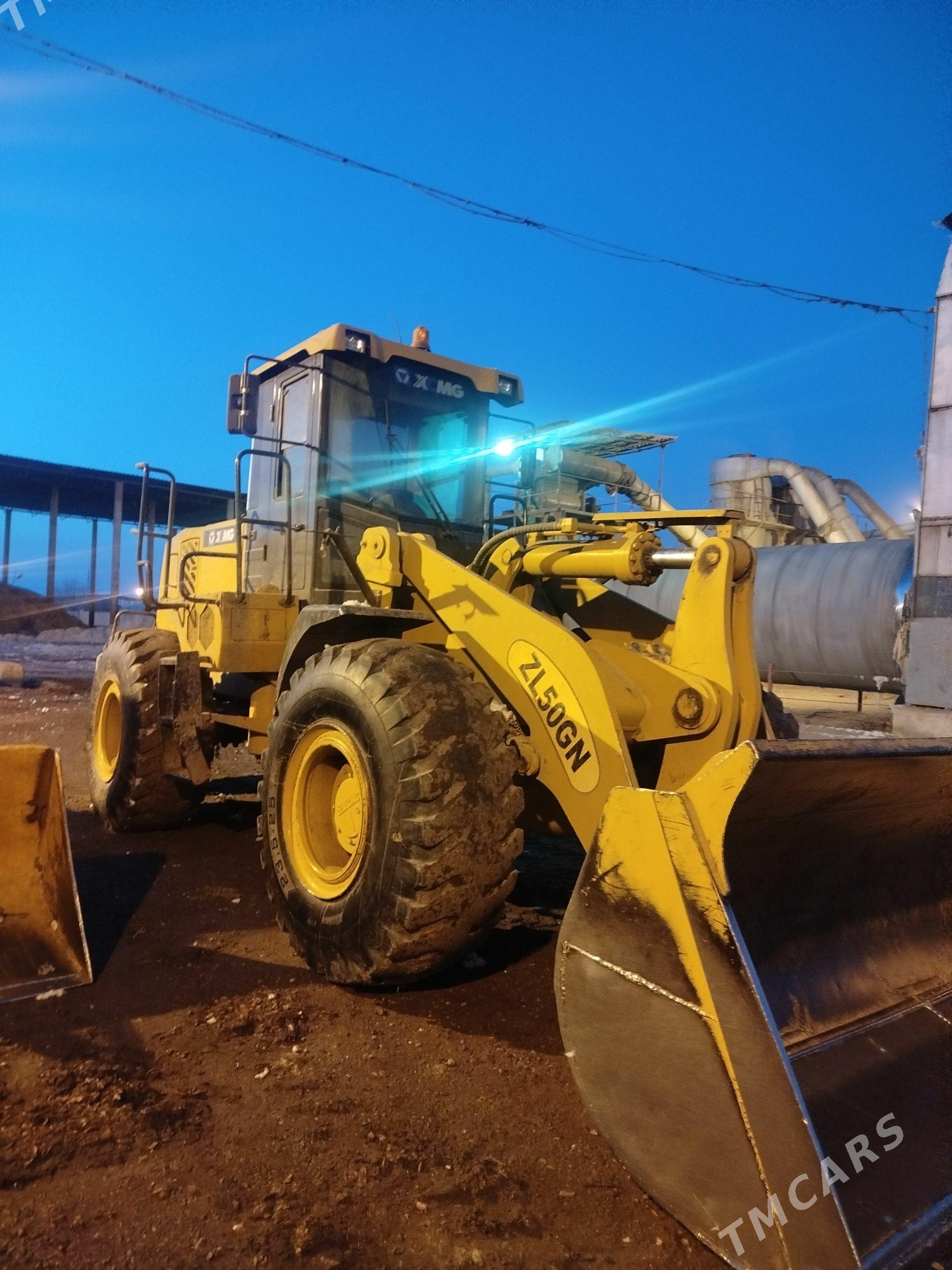 XCMG ZL50 2014 - 550 000 TMT - Гызыларбат - img 1