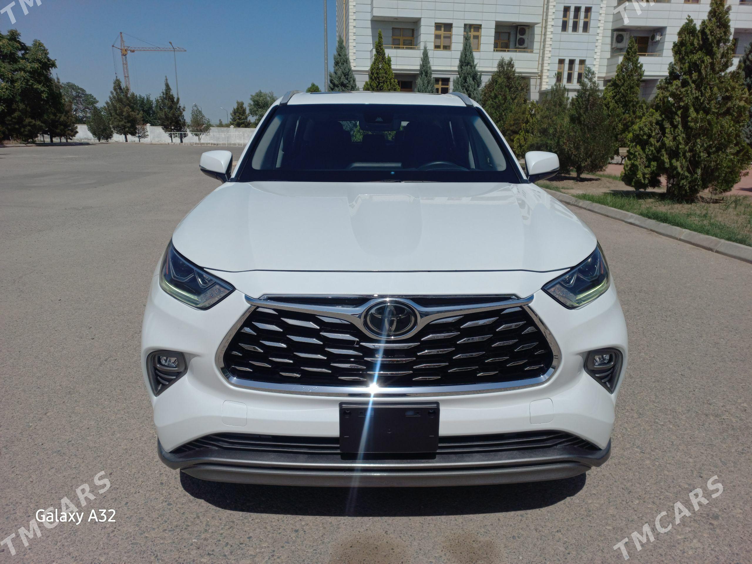 Toyota Highlander 2022 - 480 000 TMT - Мары - img 1