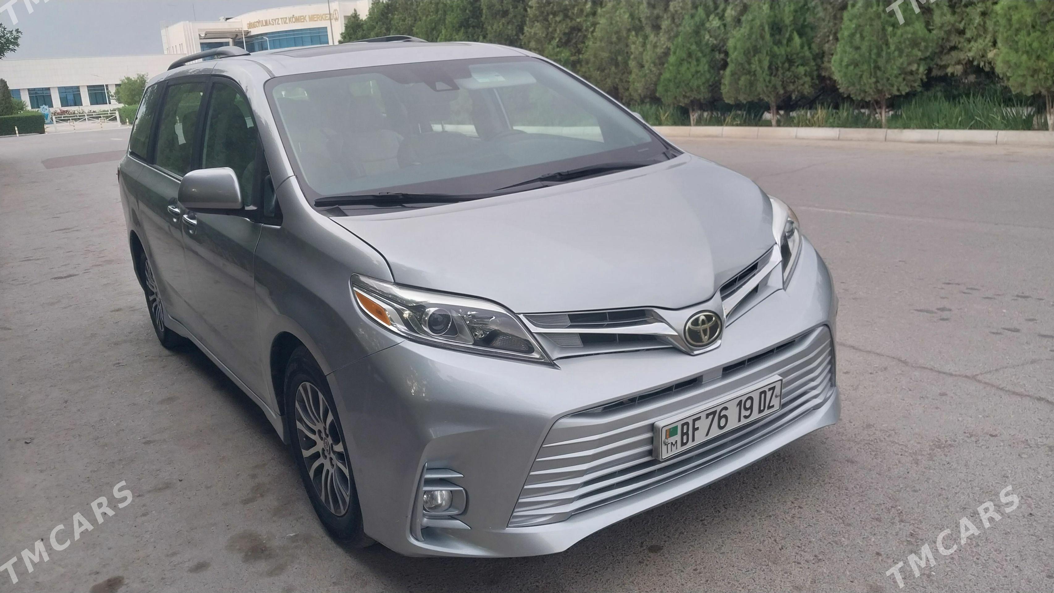 Toyota Sienna 2019 - 500 000 TMT - Daşoguz - img 1
