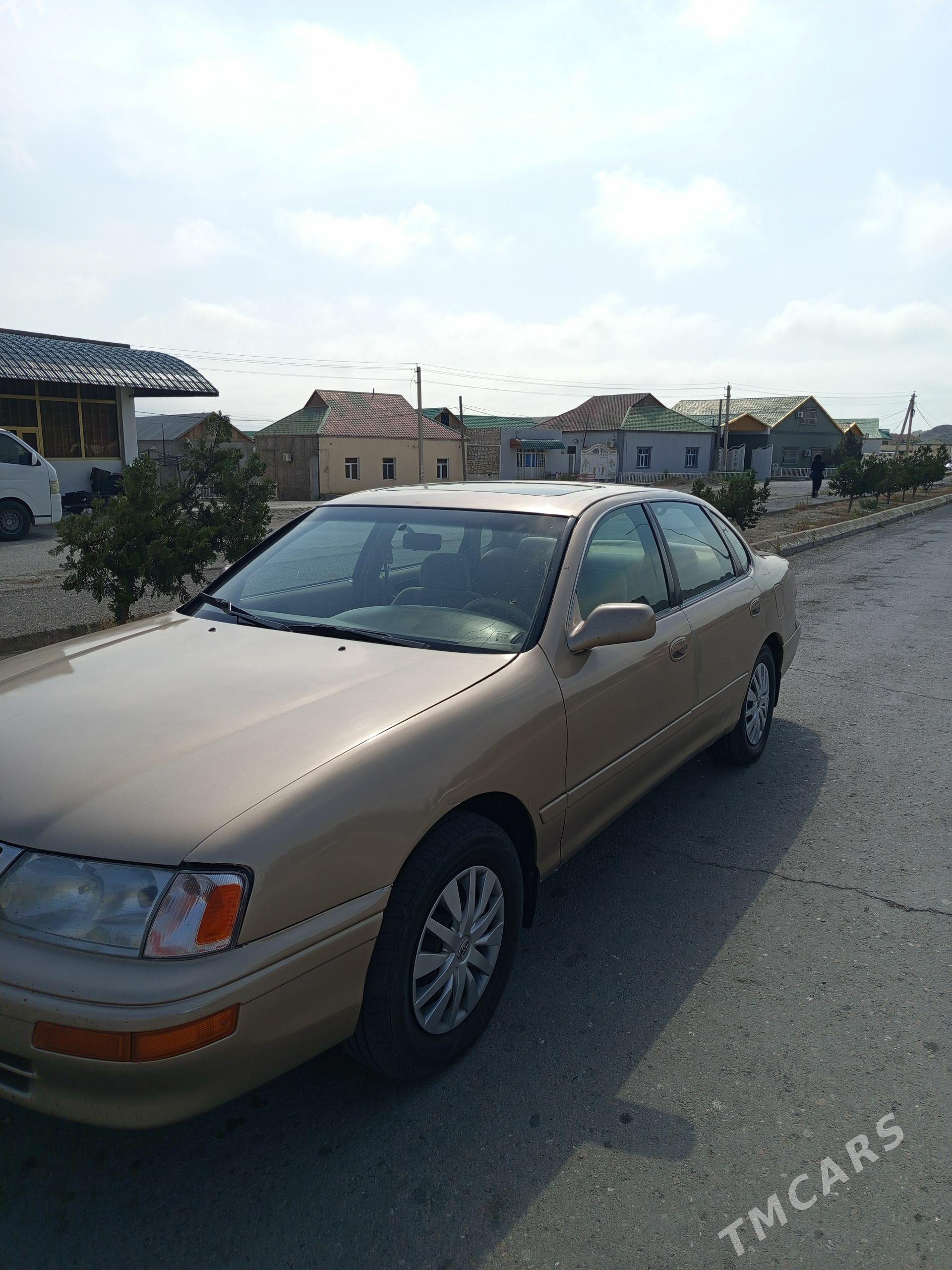 Toyota Avalon 1996 - 125 000 TMT - Gyzylarbat - img 1
