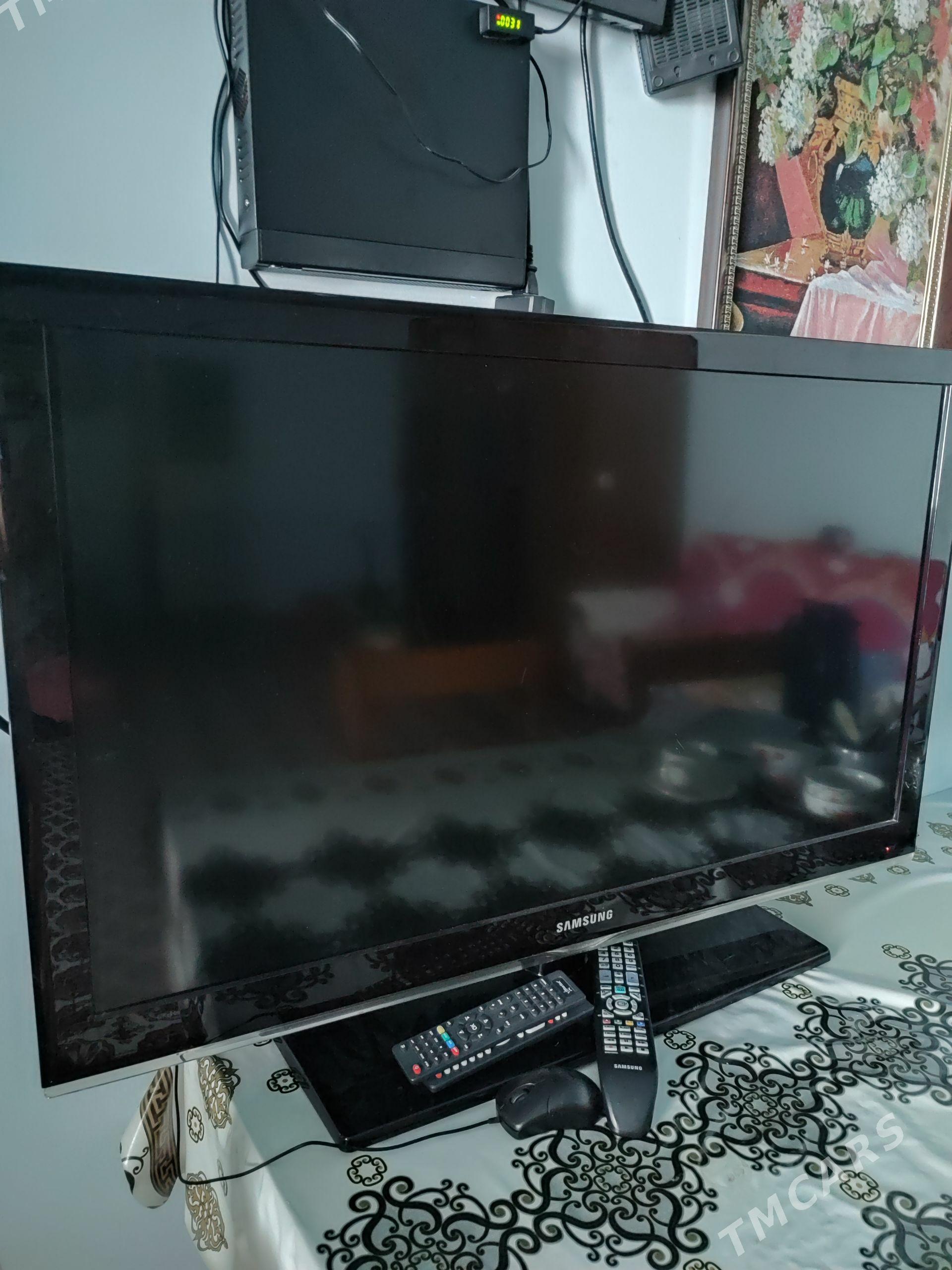telewizor Samsung 40 - Ялкым - img 1