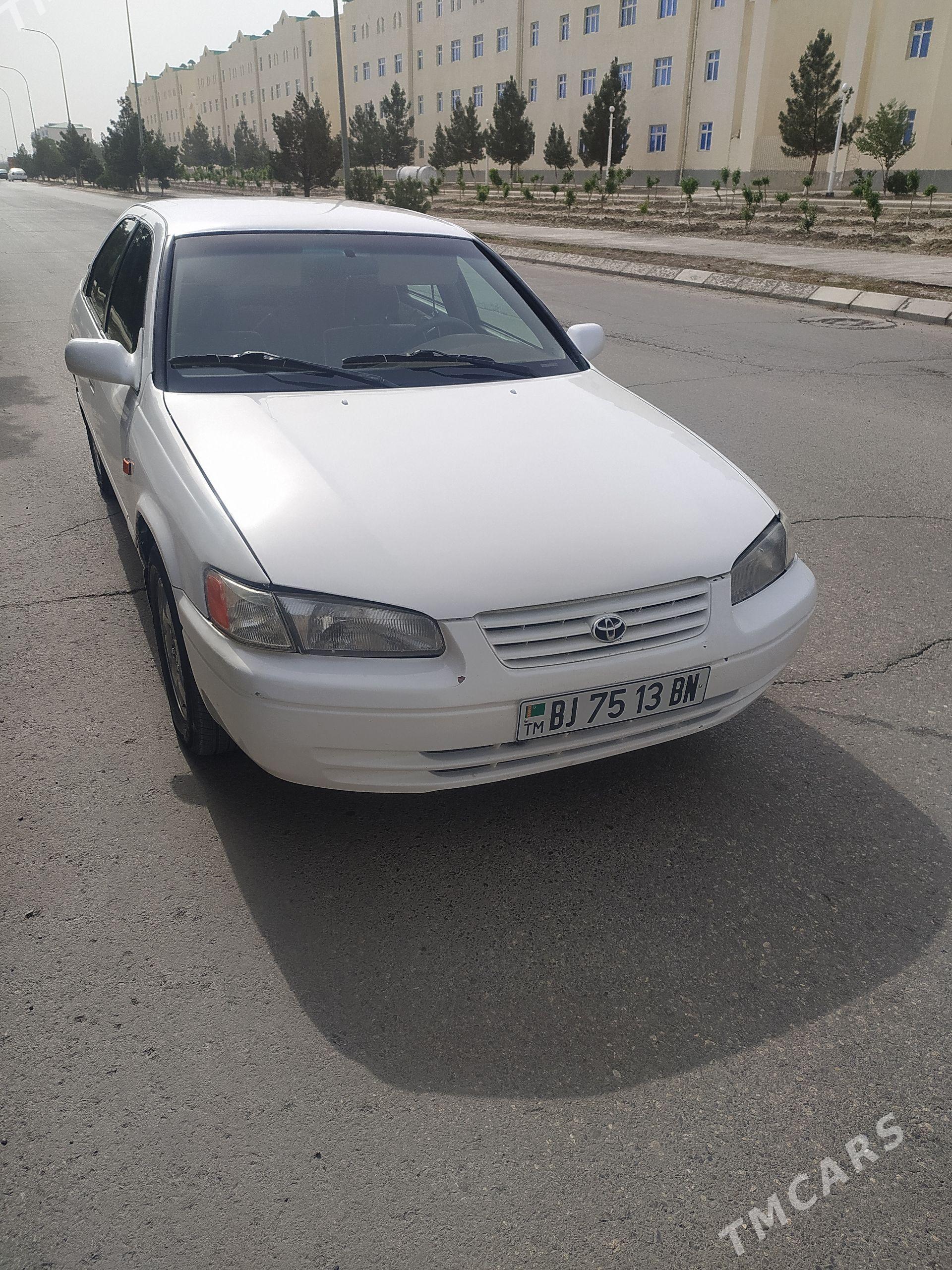 Toyota Camry 1998 - 130 000 TMT - Гызыларбат - img 1