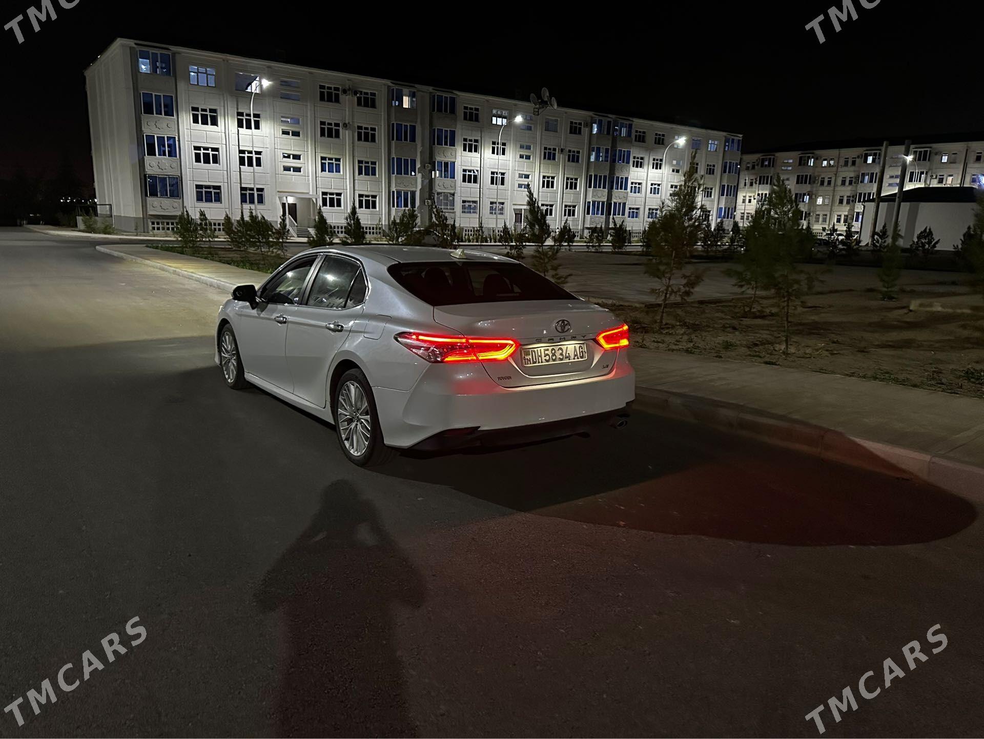 Toyota Camry 2019 - 270 000 TMT - Aşgabat - img 1