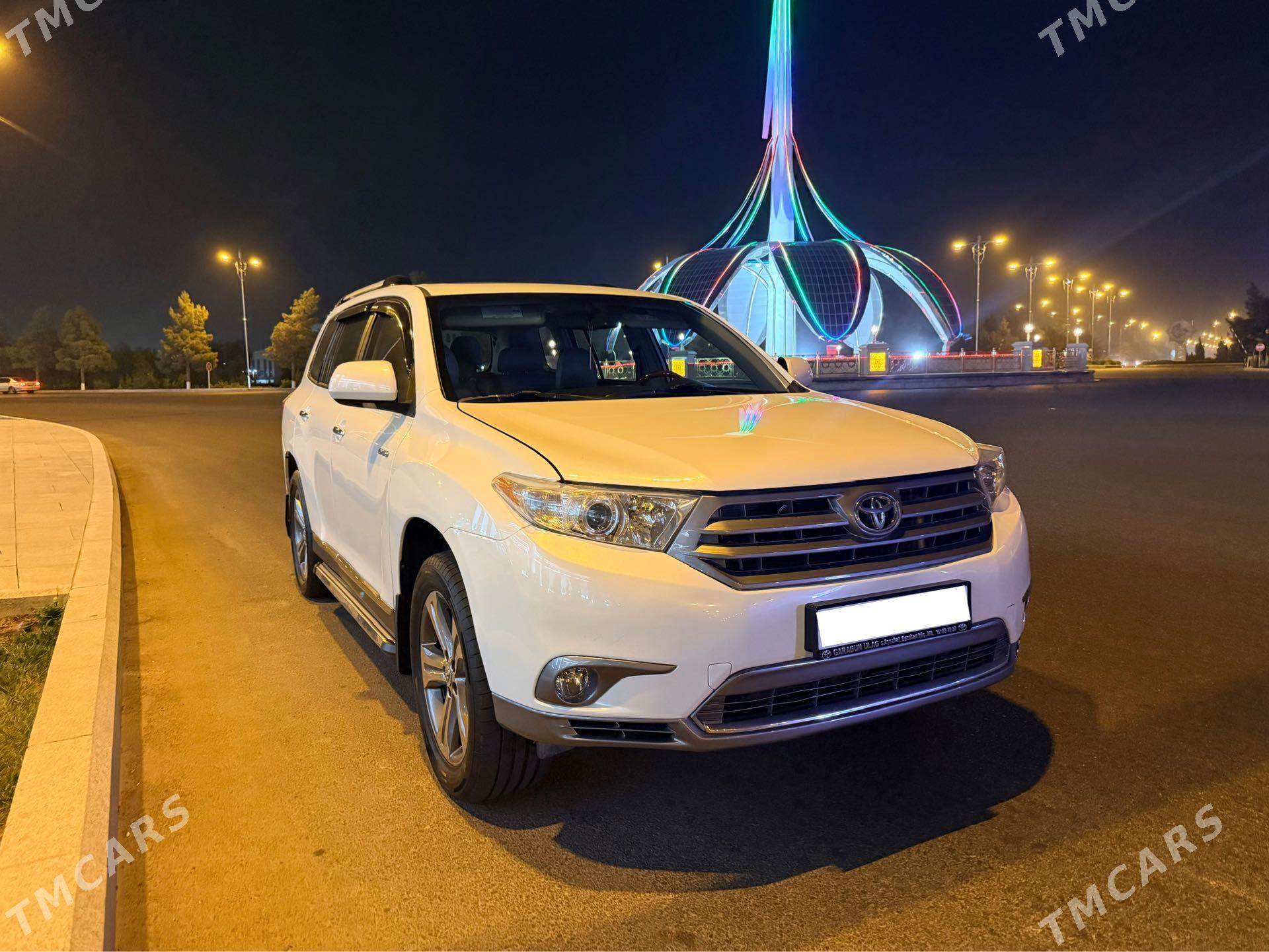 Toyota Highlander 2011 - 410 000 TMT - Мары - img 1