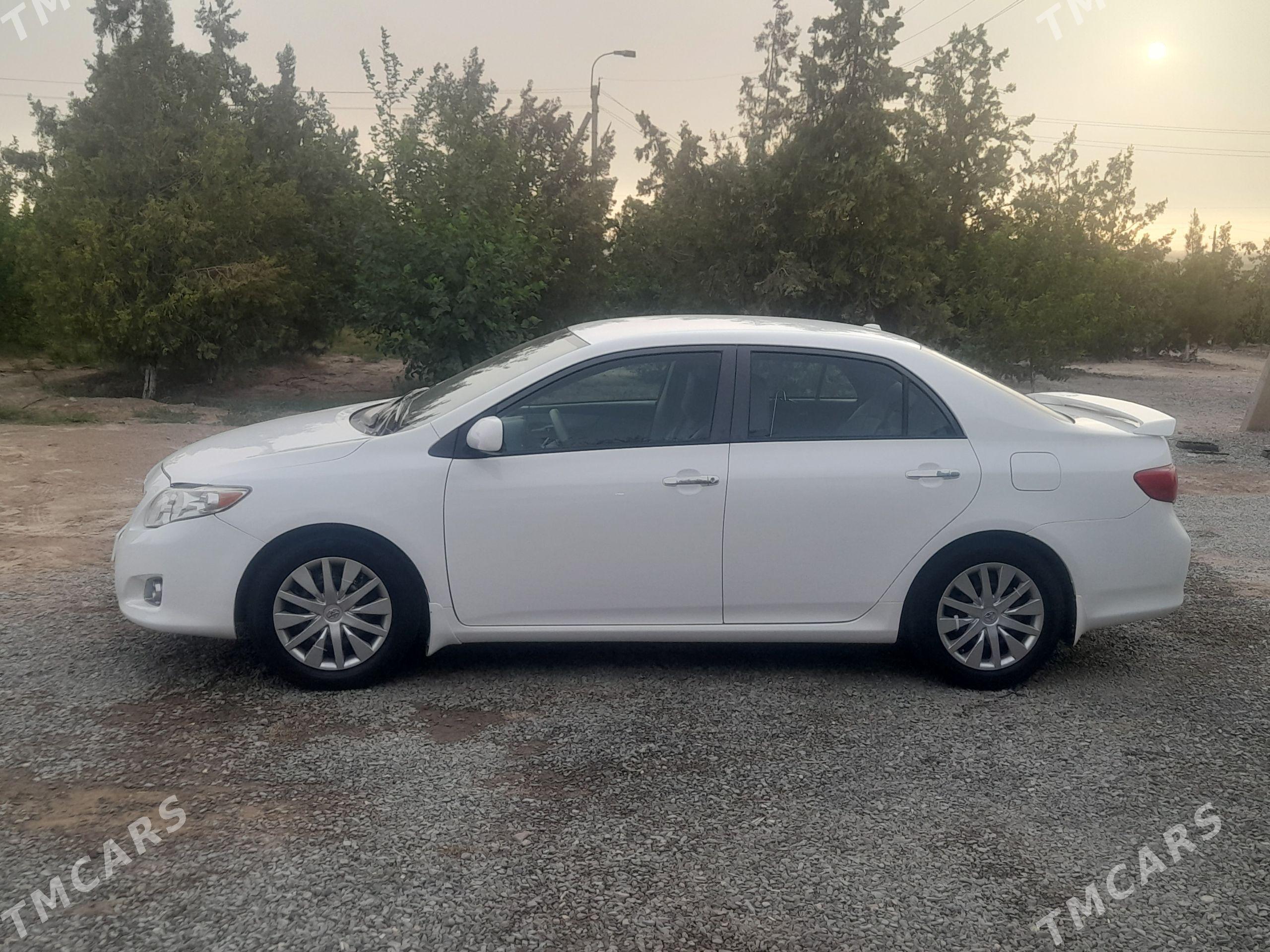 Toyota Corolla 2010 - 163 000 TMT - Гёкдепе - img 1