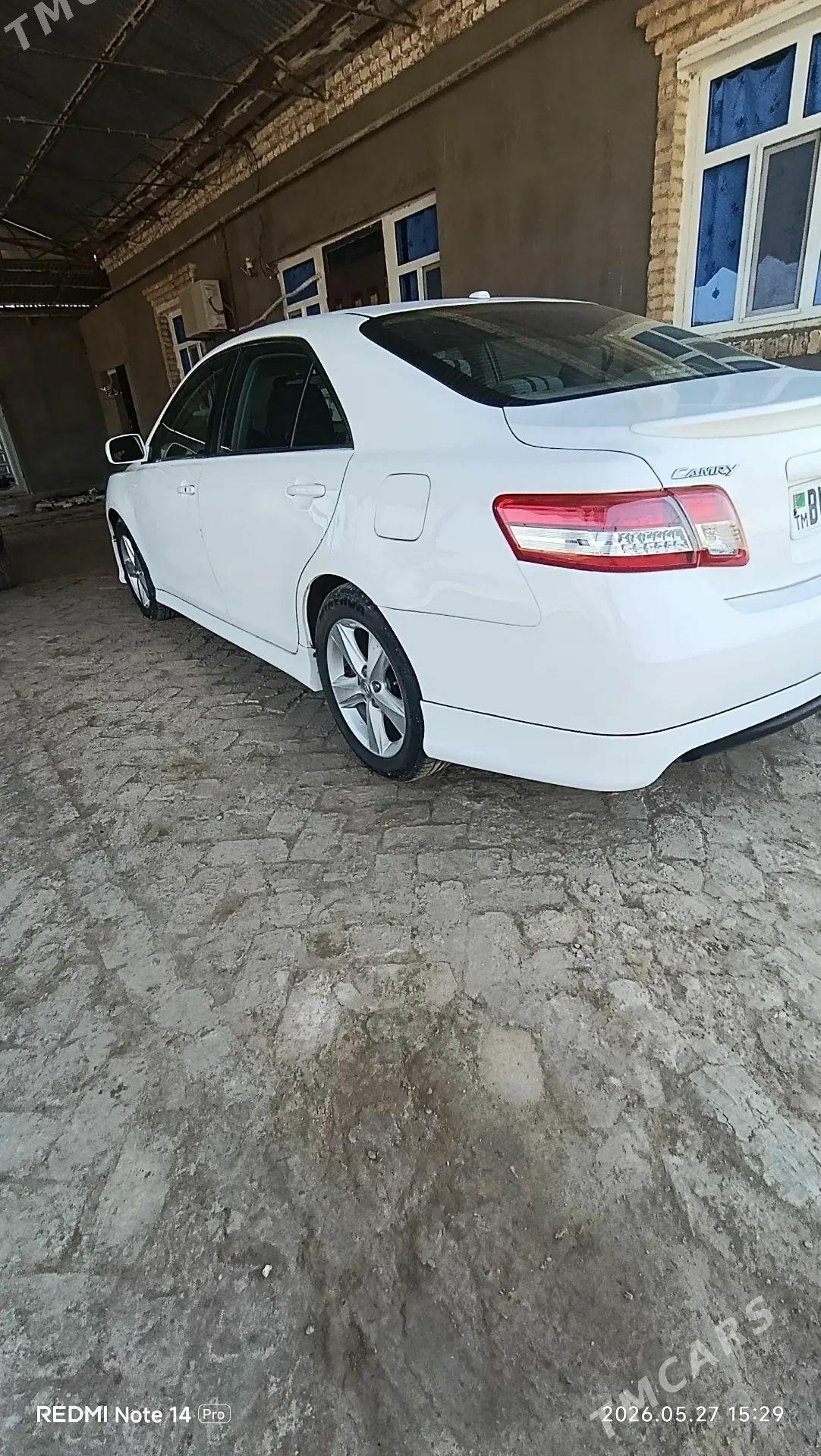 Toyota Camry 2011 - 260 000 TMT - Ýolöten - img 1