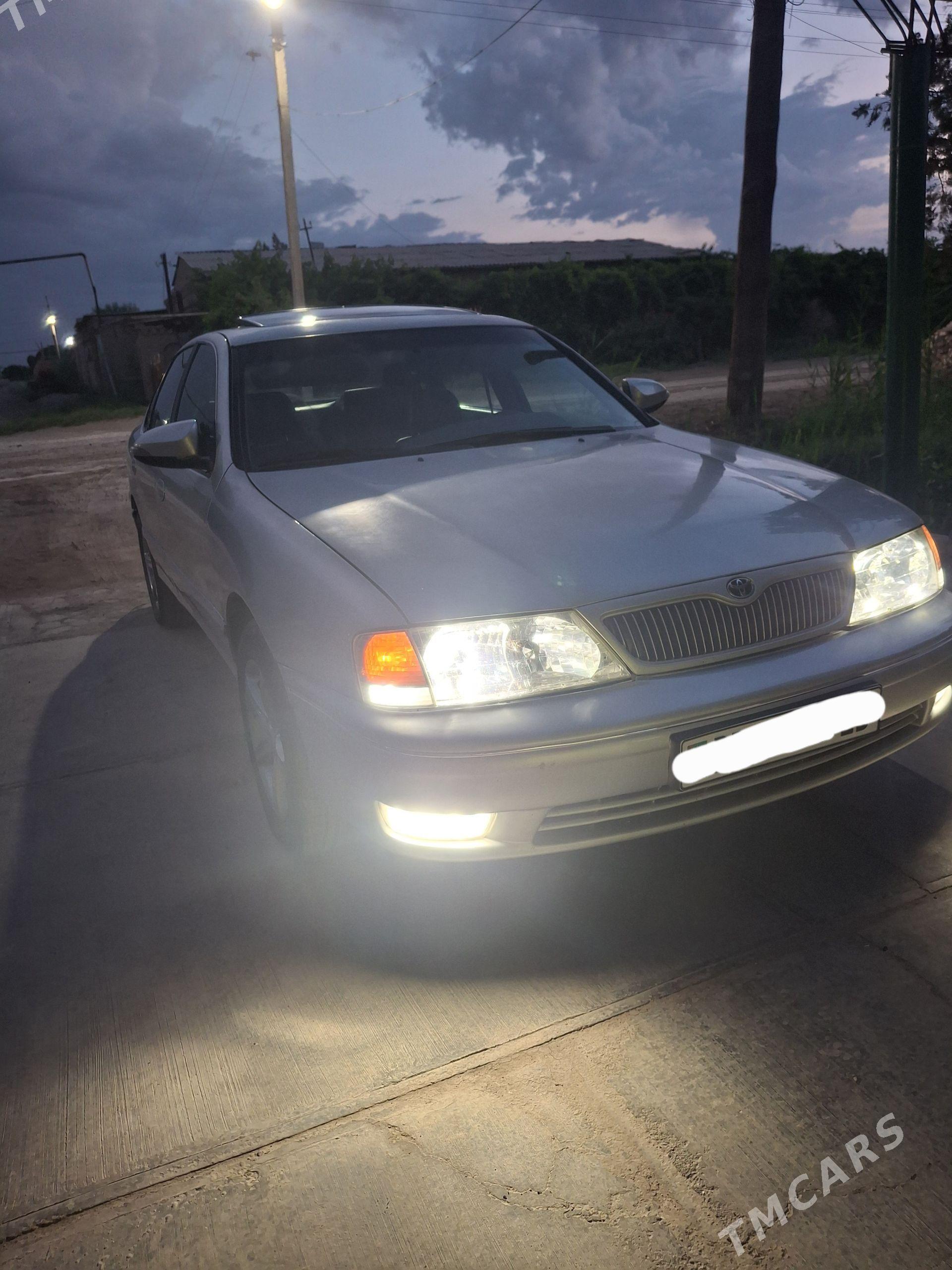 Toyota Avalon 1999 - 155 000 TMT - Сейди - img 1