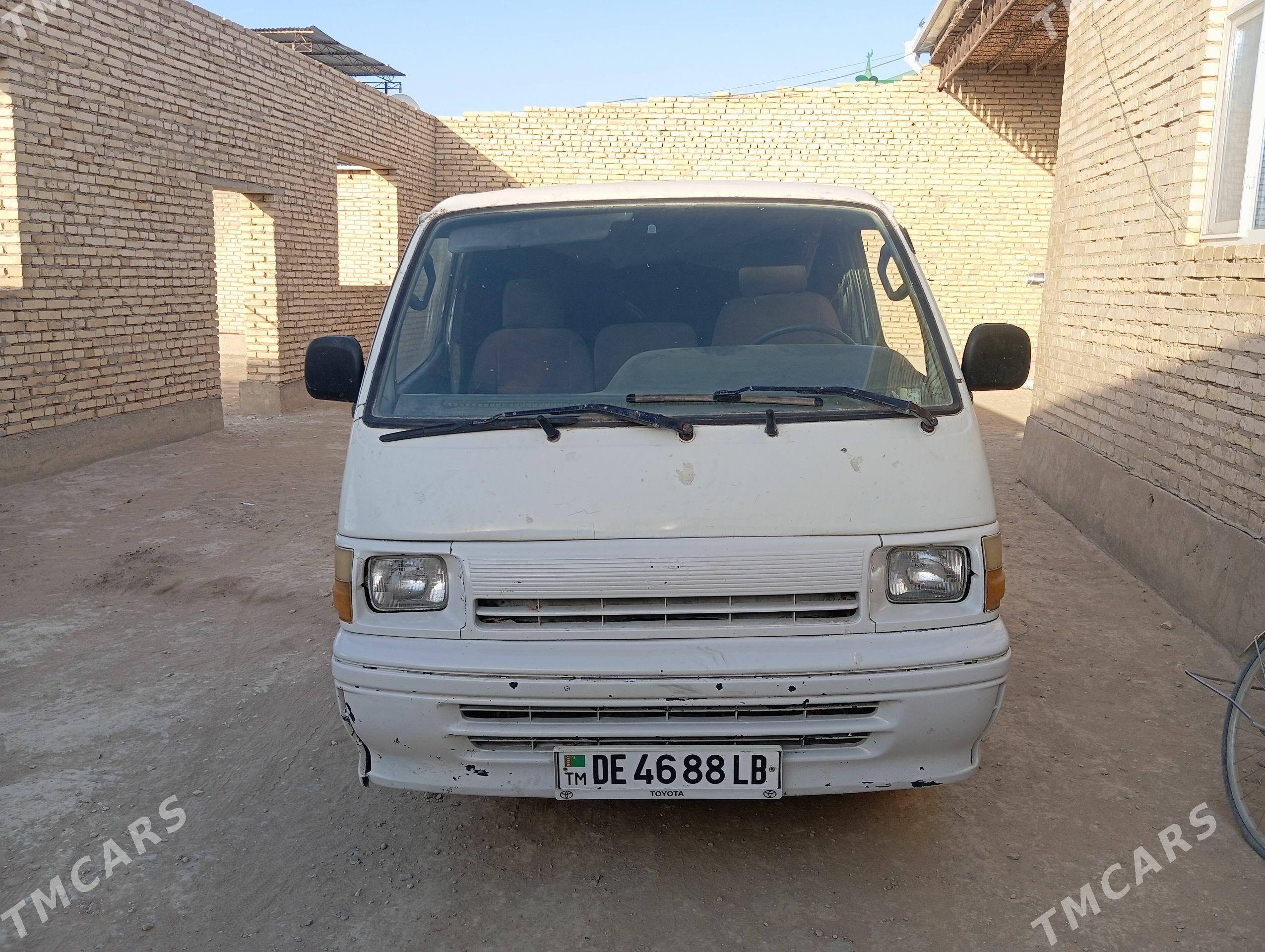Toyota Hiace 1995 - 50 000 TMT - Дарганата - img 1