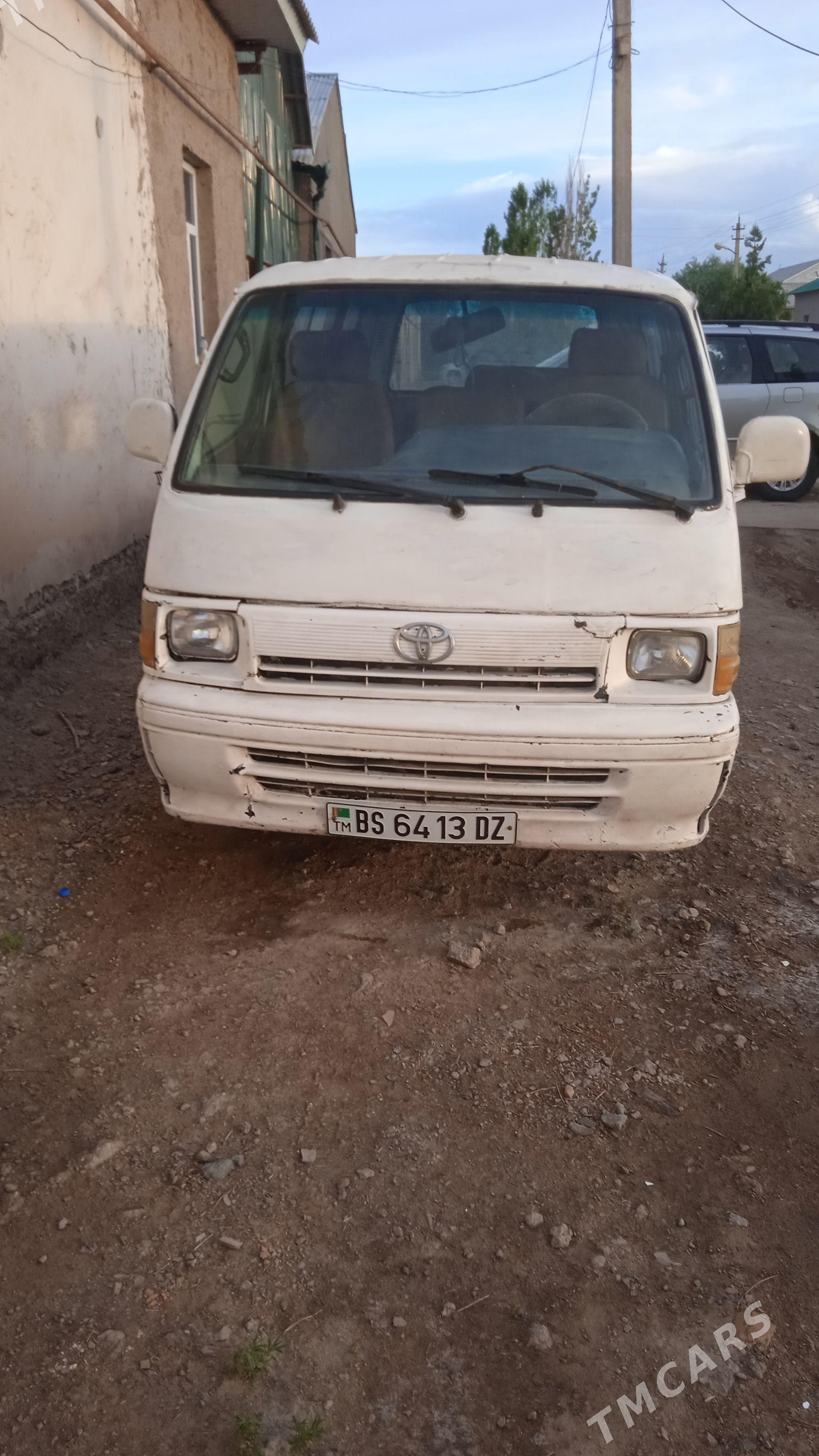 Toyota Hiace 1998 - 60 000 TMT - Köneürgenç - img 1