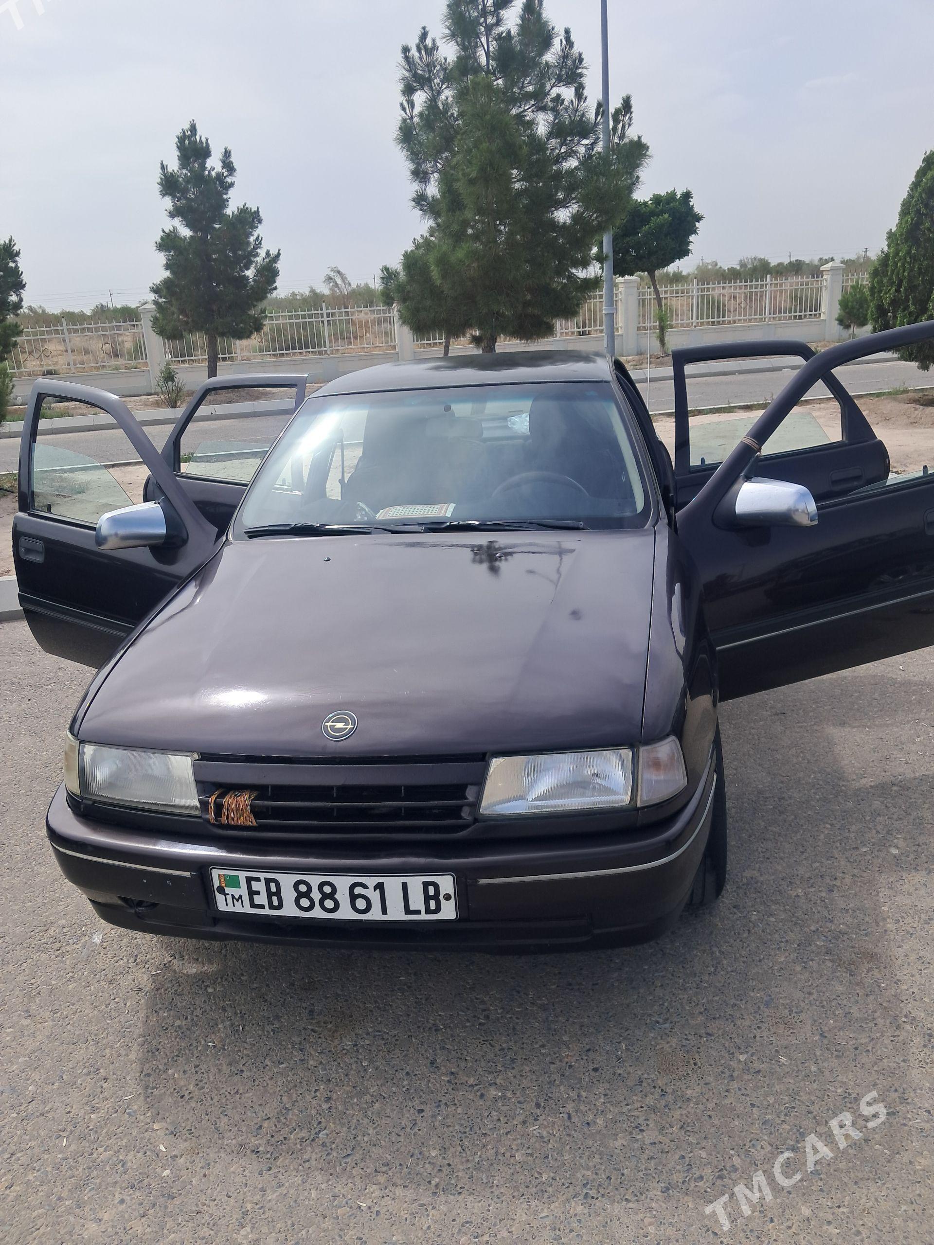 Opel Vectra 1992 - 45 000 TMT - Чарджоу - img 1