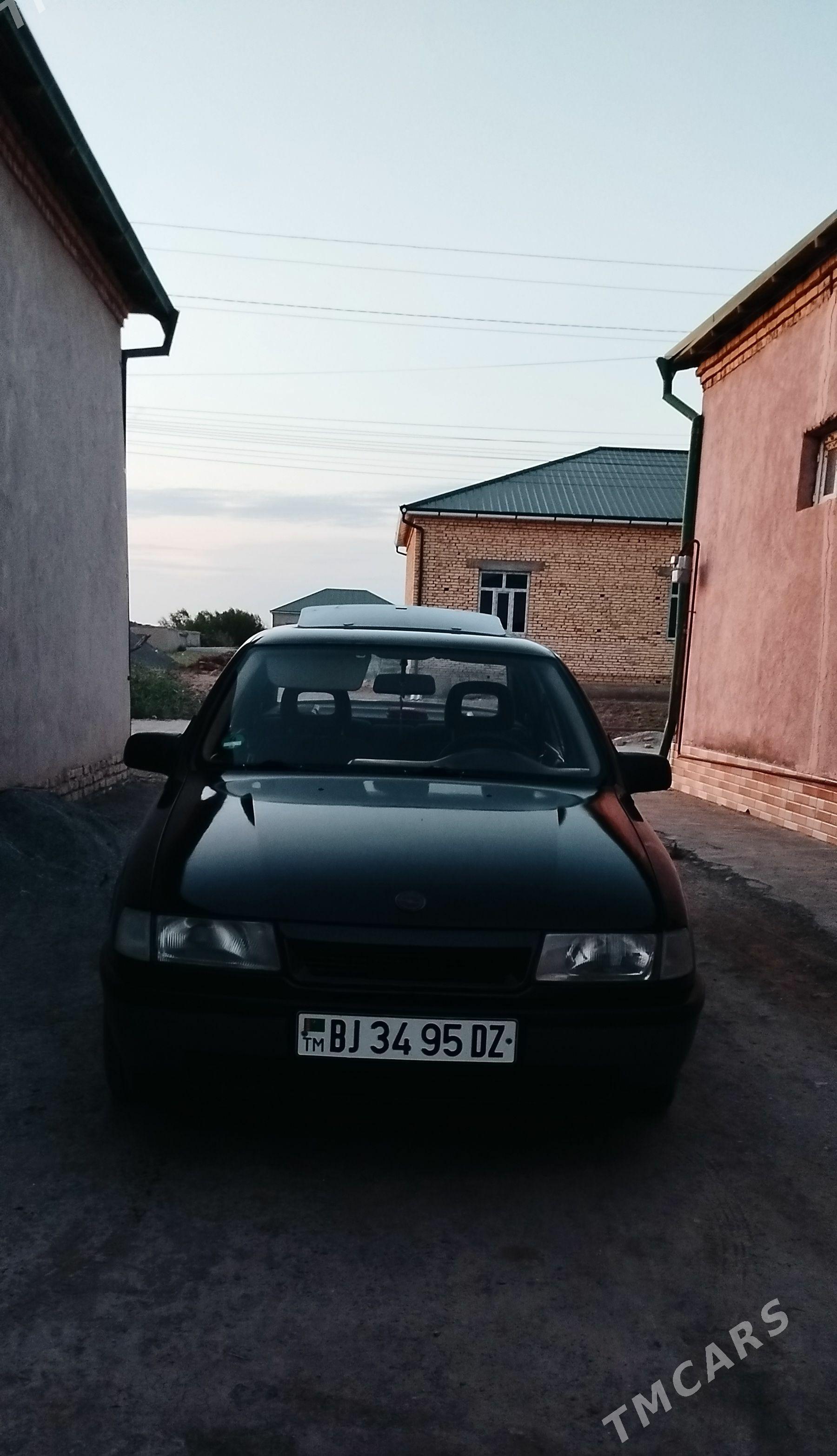Opel Vectra 1991 - 40 000 TMT - Daşoguz - img 1
