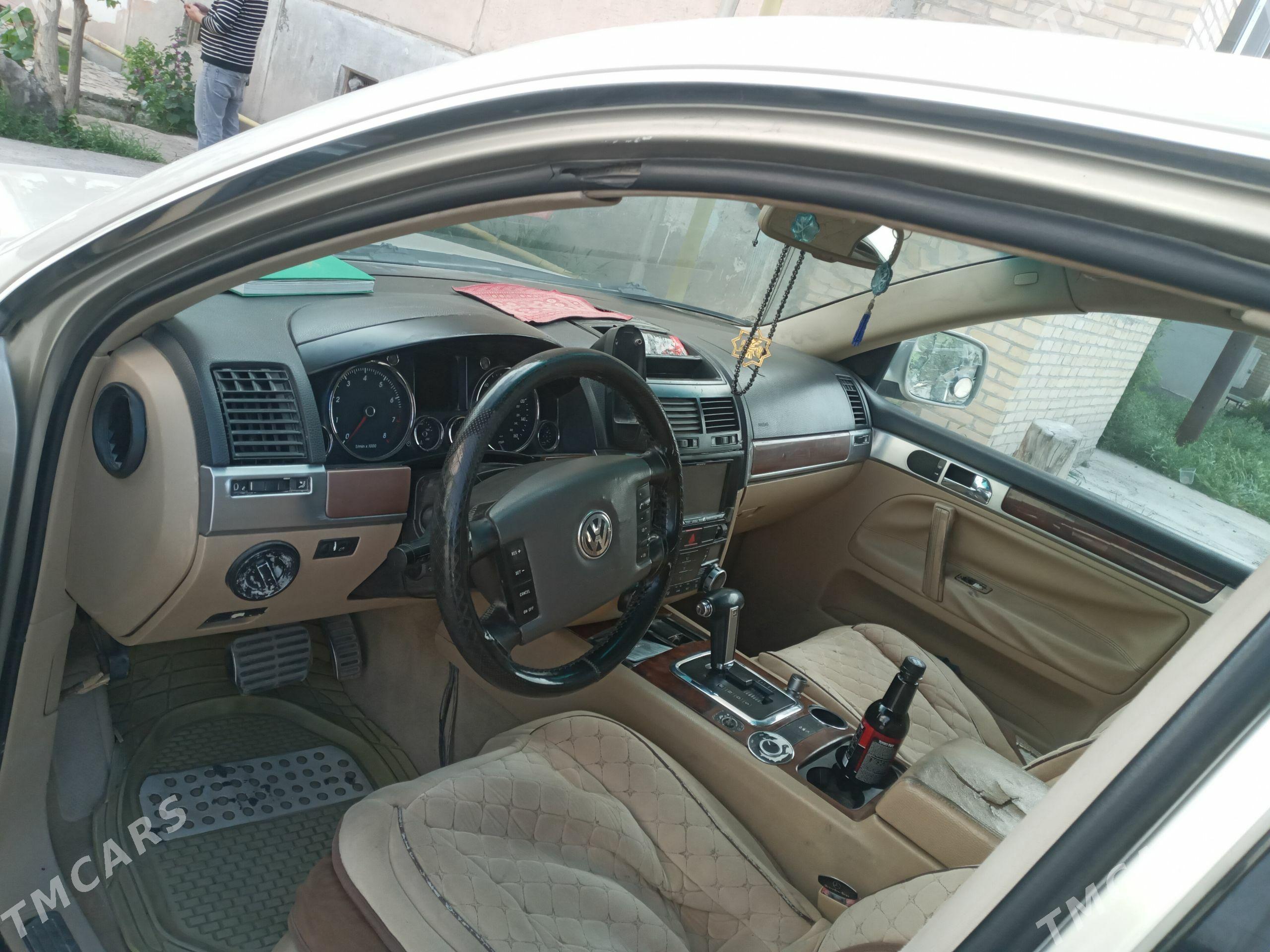 Volkswagen Touareg 2004 - 130 000 TMT - Türkmenabat - img 1