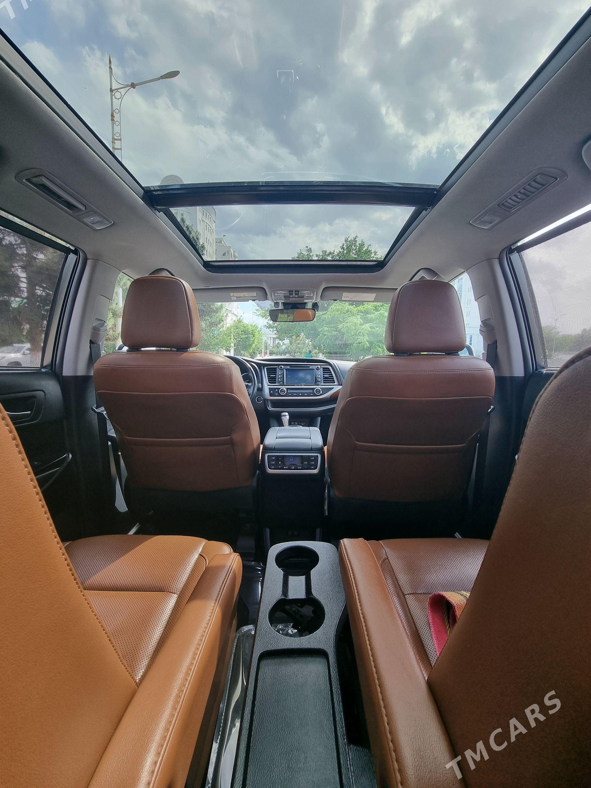Toyota Highlander 2019 - 560 000 TMT - Gagarin köç, köne Howa menzili - img 1