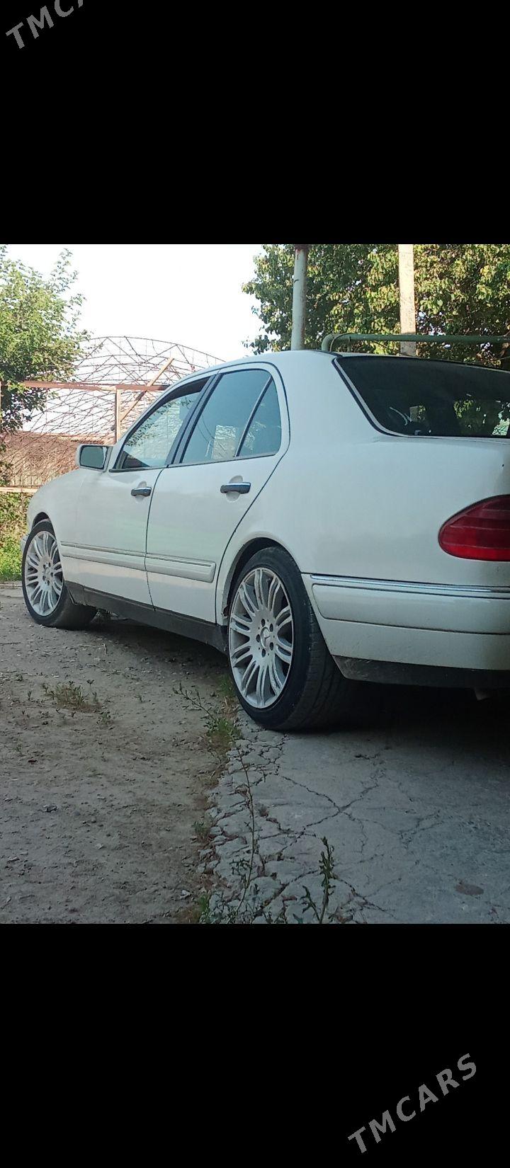 Mercedes-Benz E320 1997 - 43 000 TMT - Türkmenabat - img 1