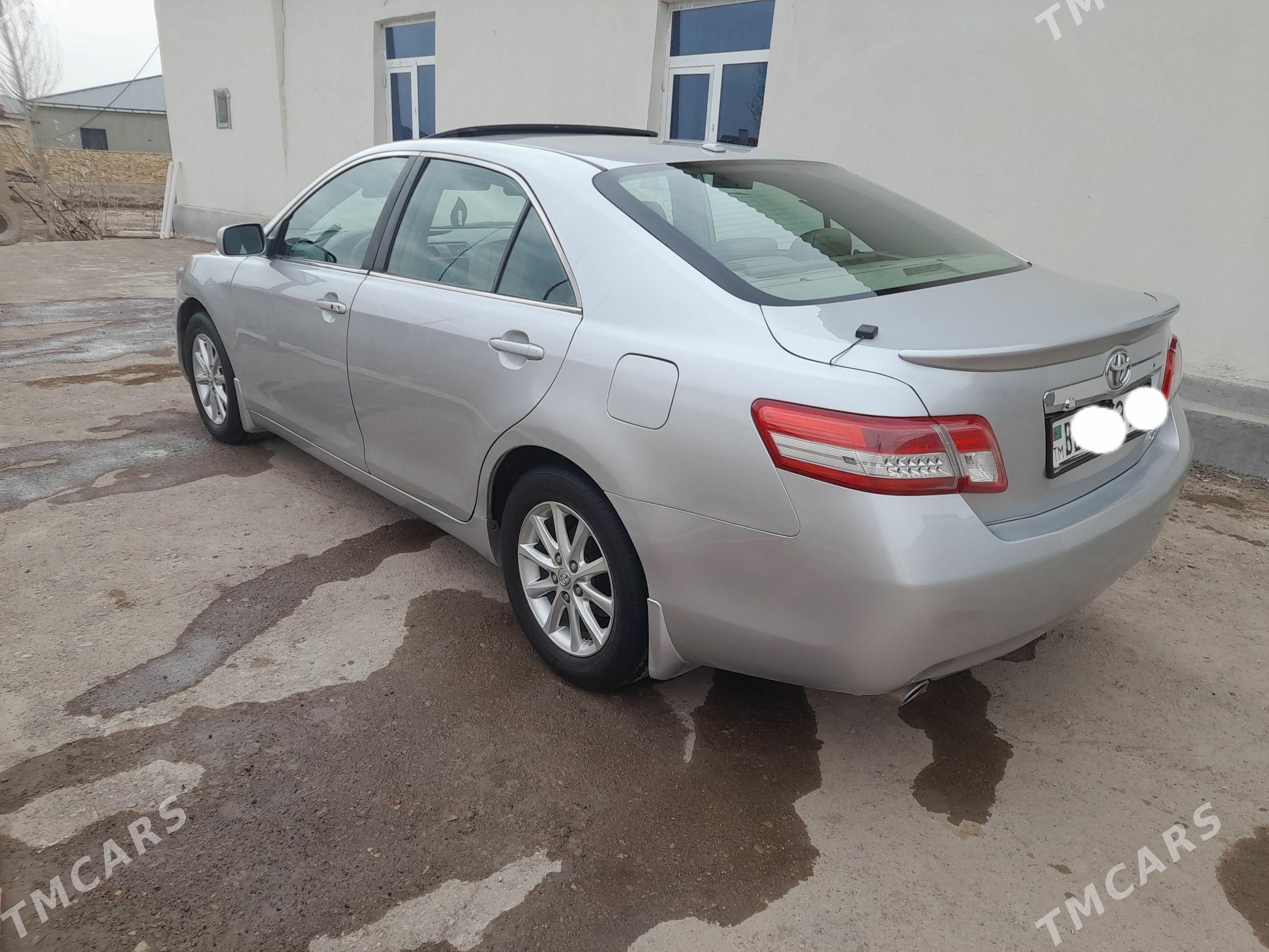 Toyota Camry 2011 - 220 000 TMT - Губадаг - img 1